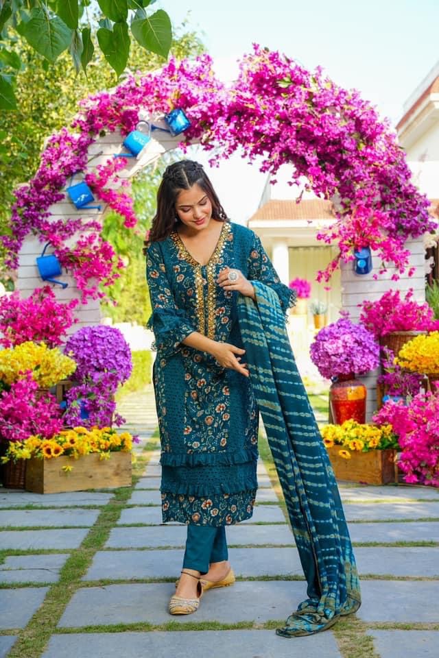 Idaho-o Rajeshree RAYON STRAIGHT SUIT SET