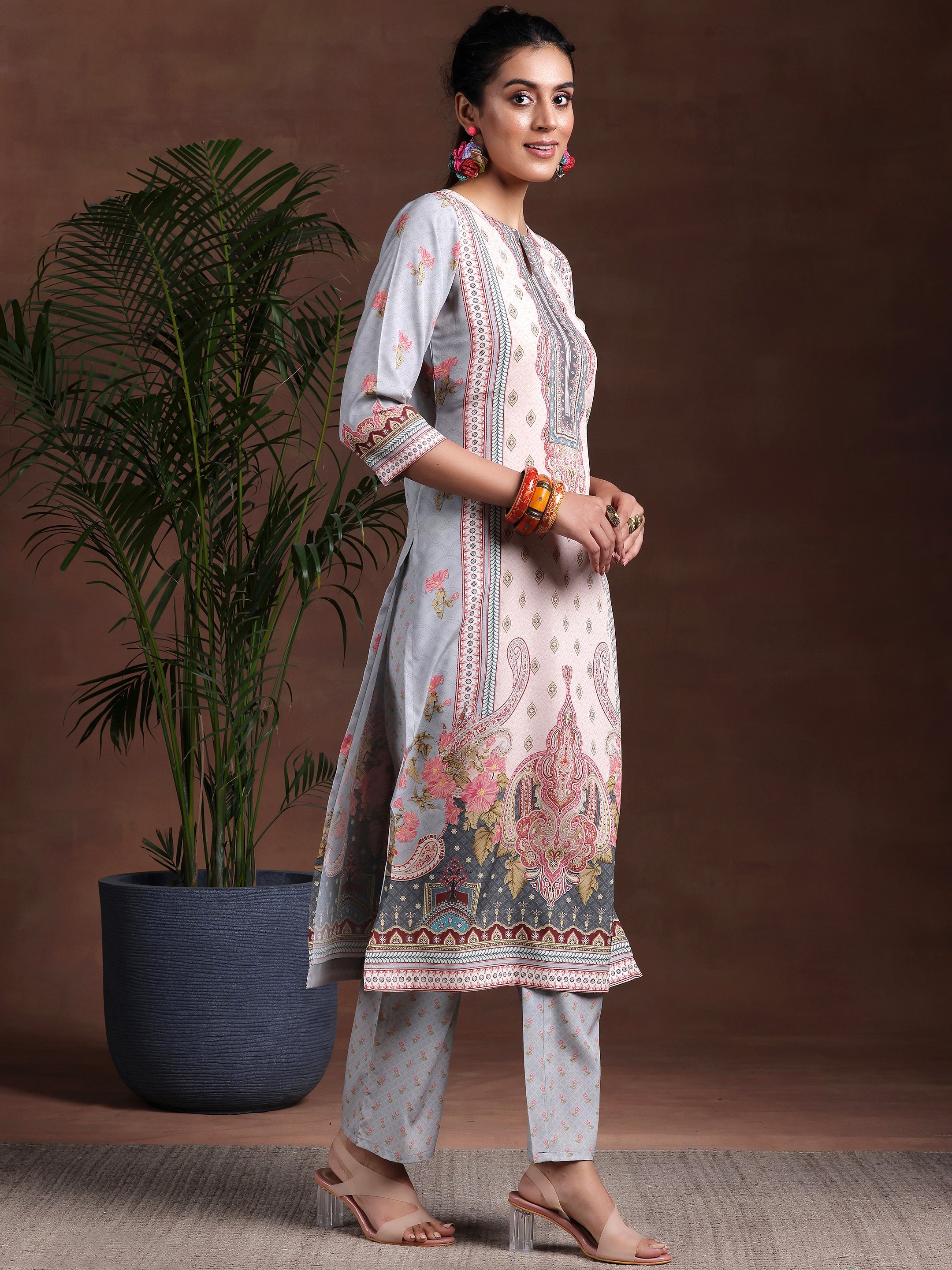 Libas Grey Printed Poly Crepe Straight Suit With Dupatta - view 2