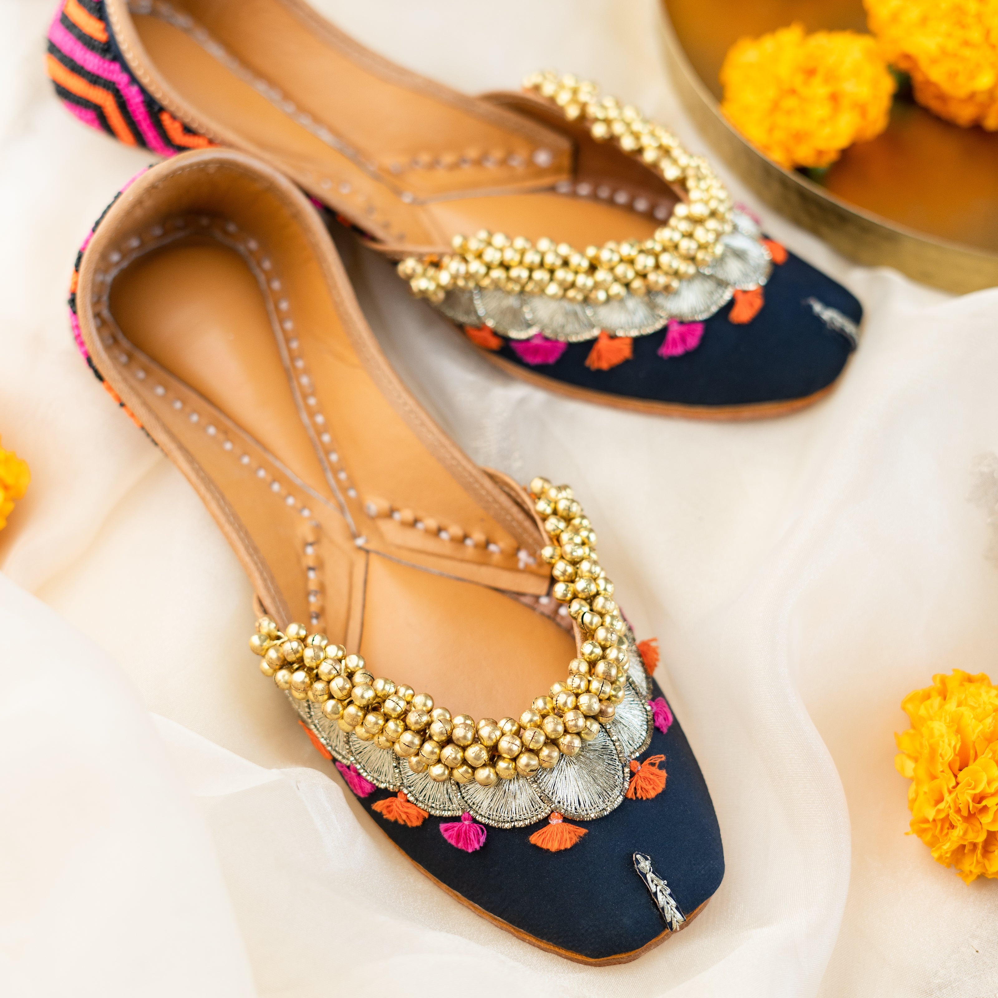 BlackTree Black Embroidered Ghungroo Jutti - view 4
