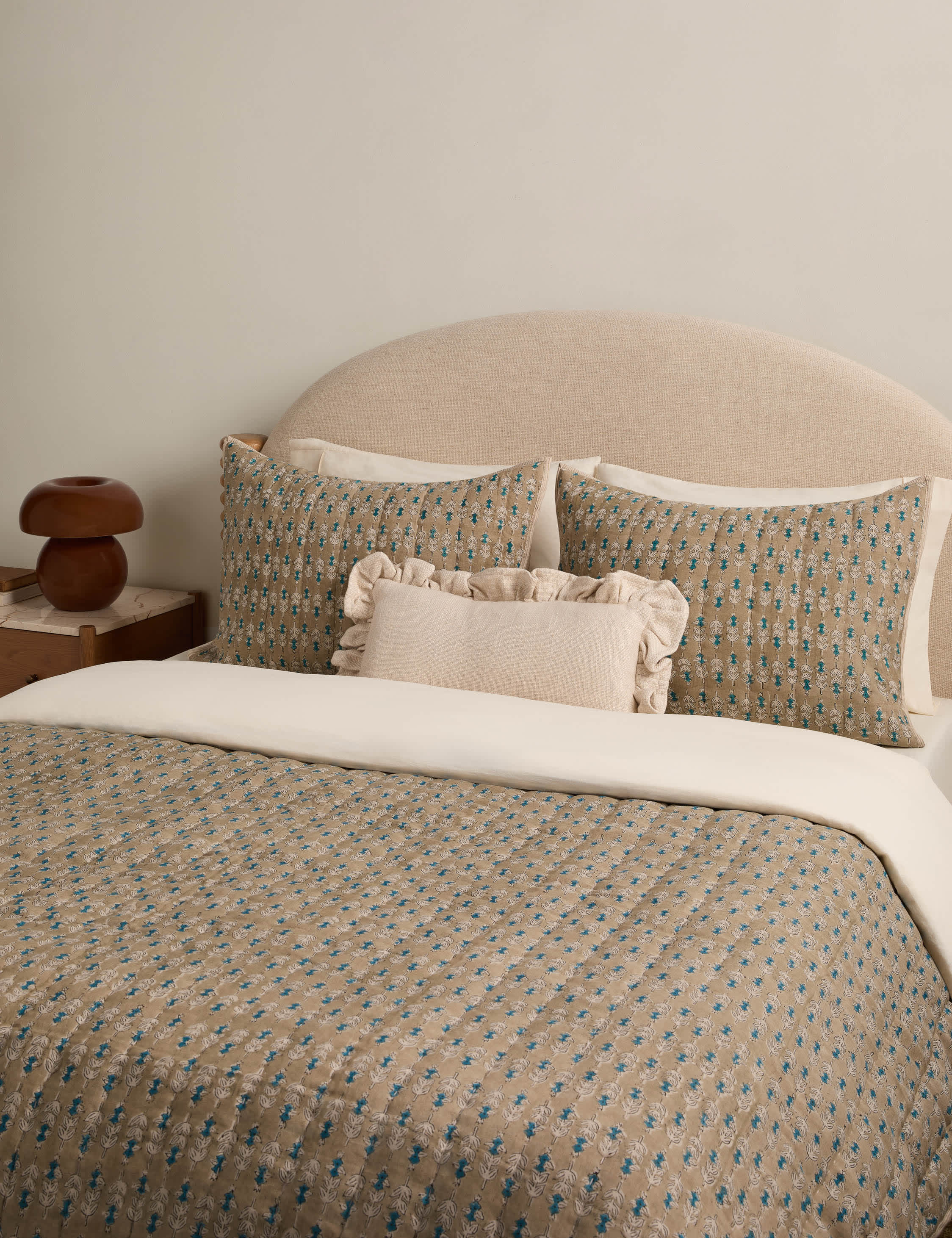 Lulu and Georgia Berrien Linen Cotton Quilt - view 4