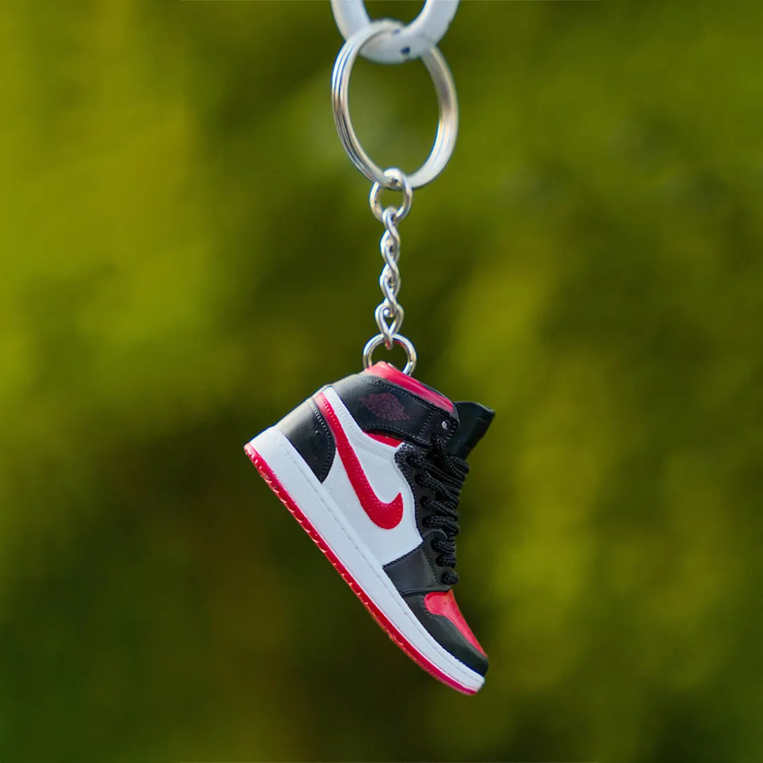 Kicks Machine 3D sneaker keychain AJ1 High Gym Red Unc