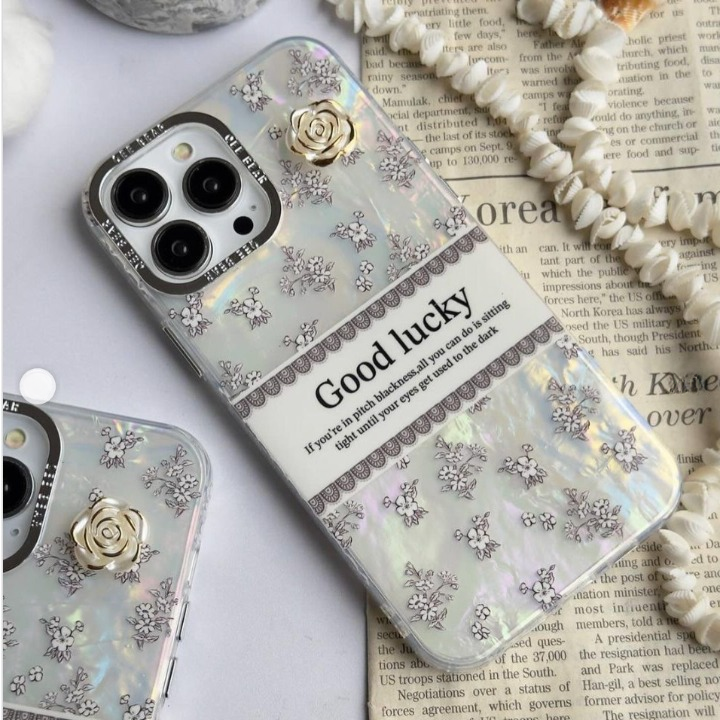 Peeperly Luxury Floral Pattern Case – No Color