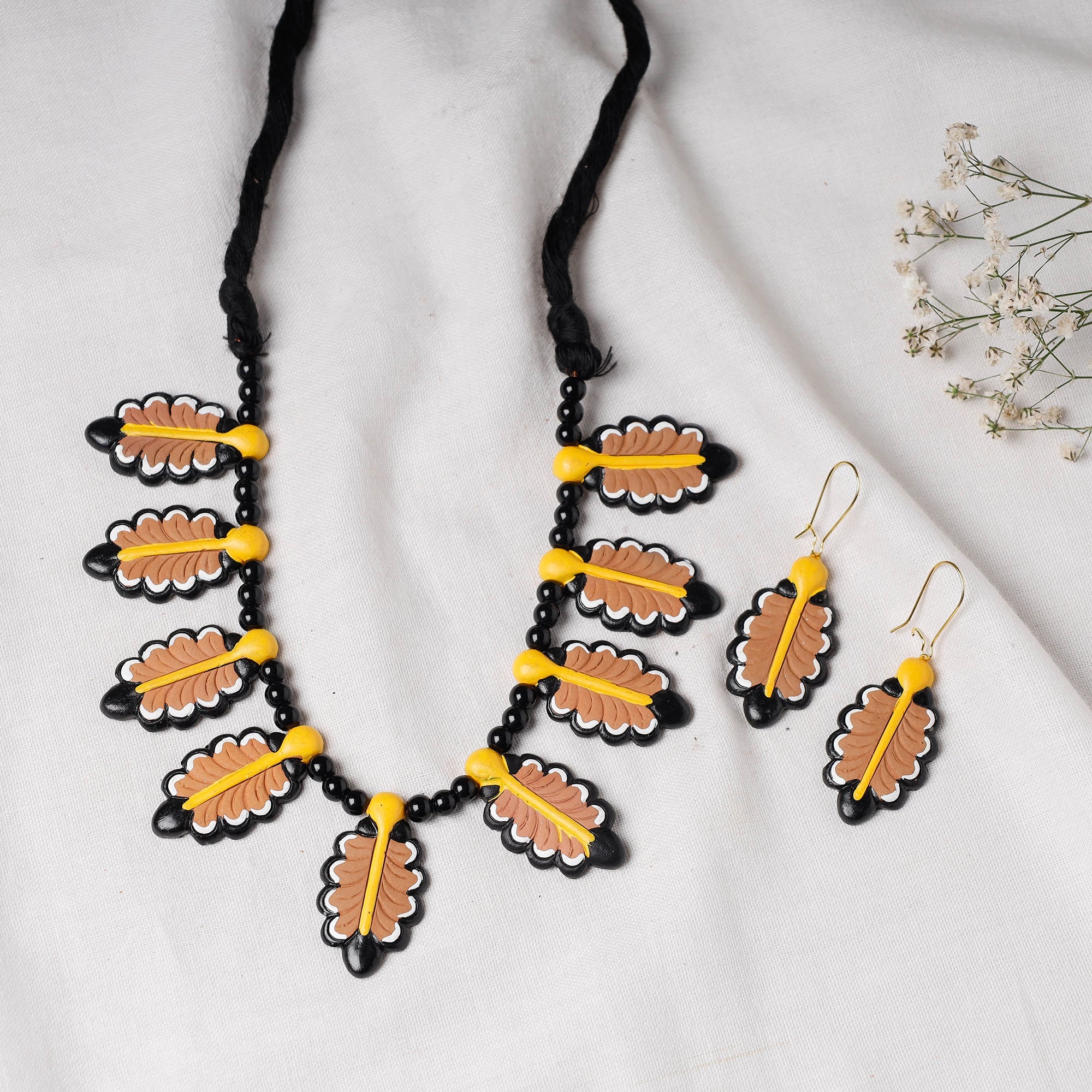 KHUSHBASH - HAPPY LOOM OF EAST Bishnupur Handpainted Terracotta Necklace Set - view 2