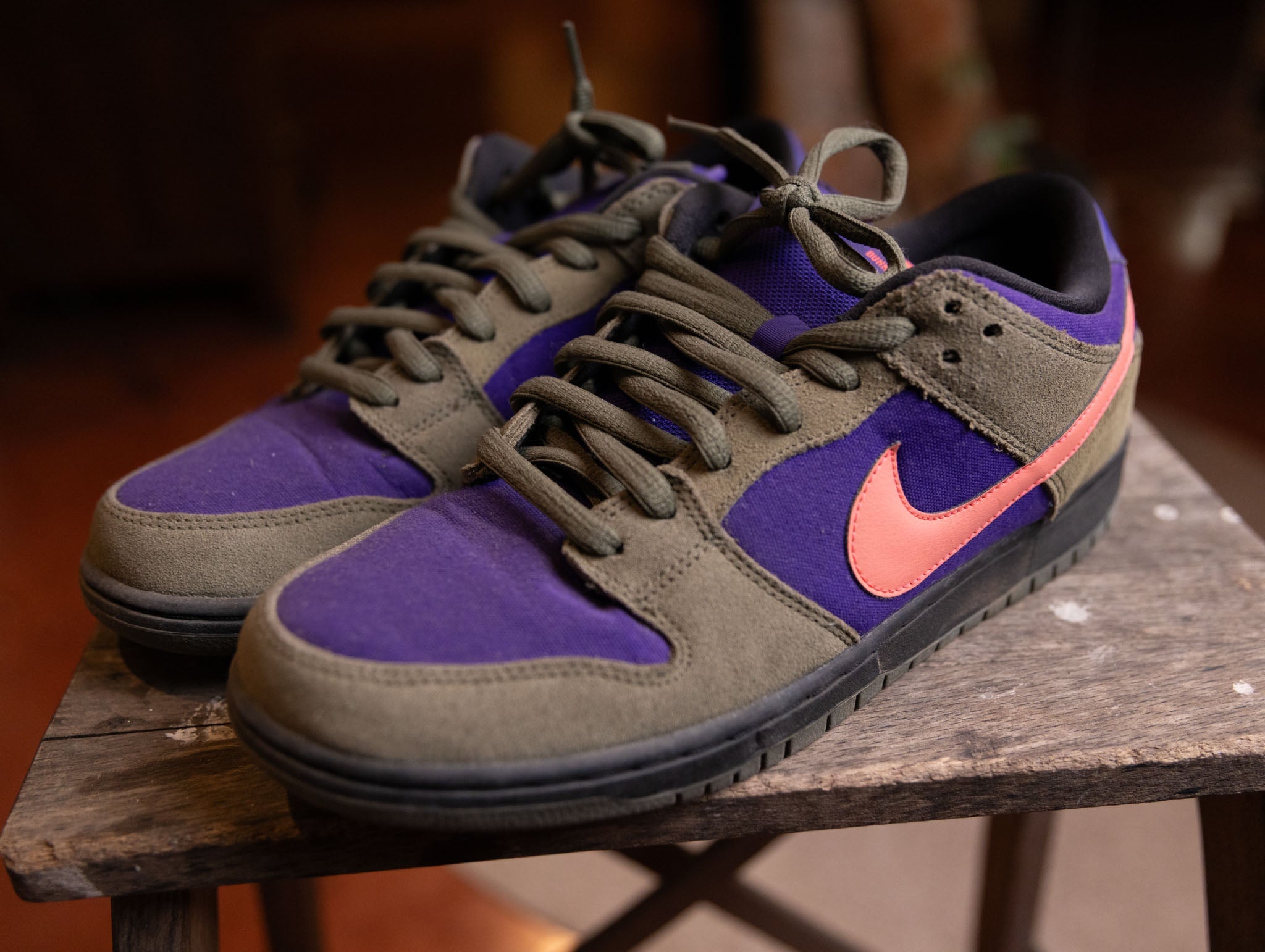 Nike SB Dunk Low Olive Atomic Red - view 2