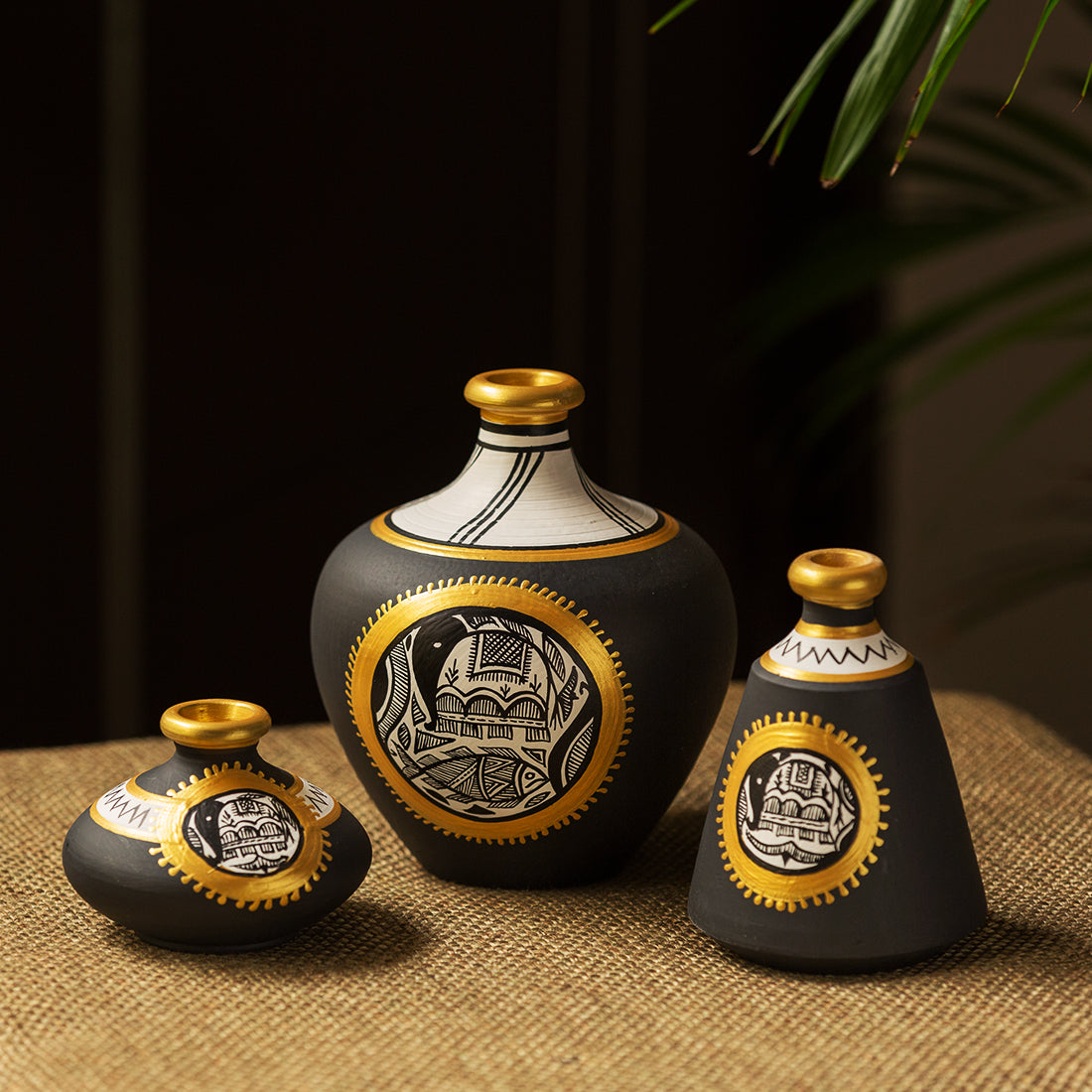 EXCLUSIVELANE 'Madhubani Jet Black Matkis' Handpainted Terracotta Vases (Set of 3)