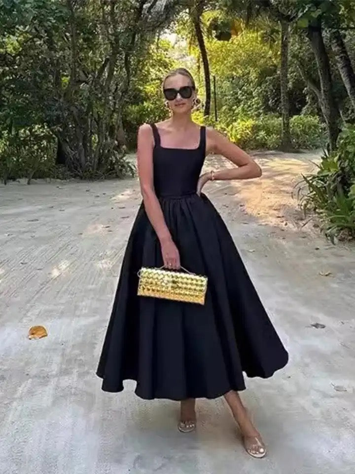 Alamode By Akanksha Rigata Holiday Statement Maxi Dress in Black