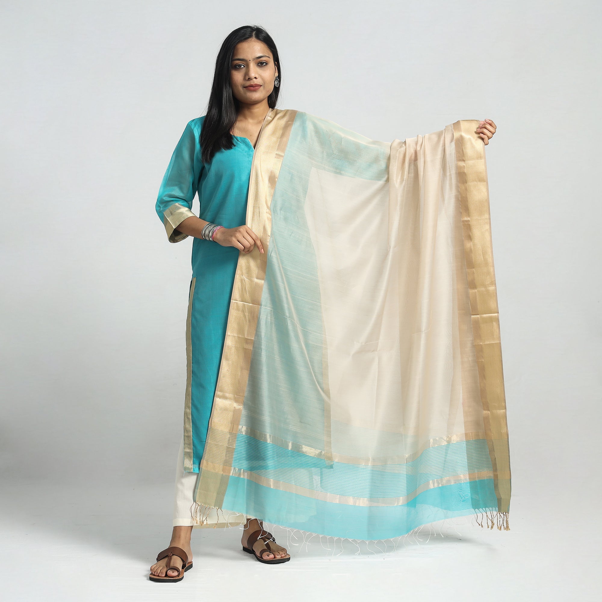ITOKRI CASUALS Aqua Blue - Traditional Maheshwari Handloom Silk Cotton Kurta with Dupatta Set - view 2