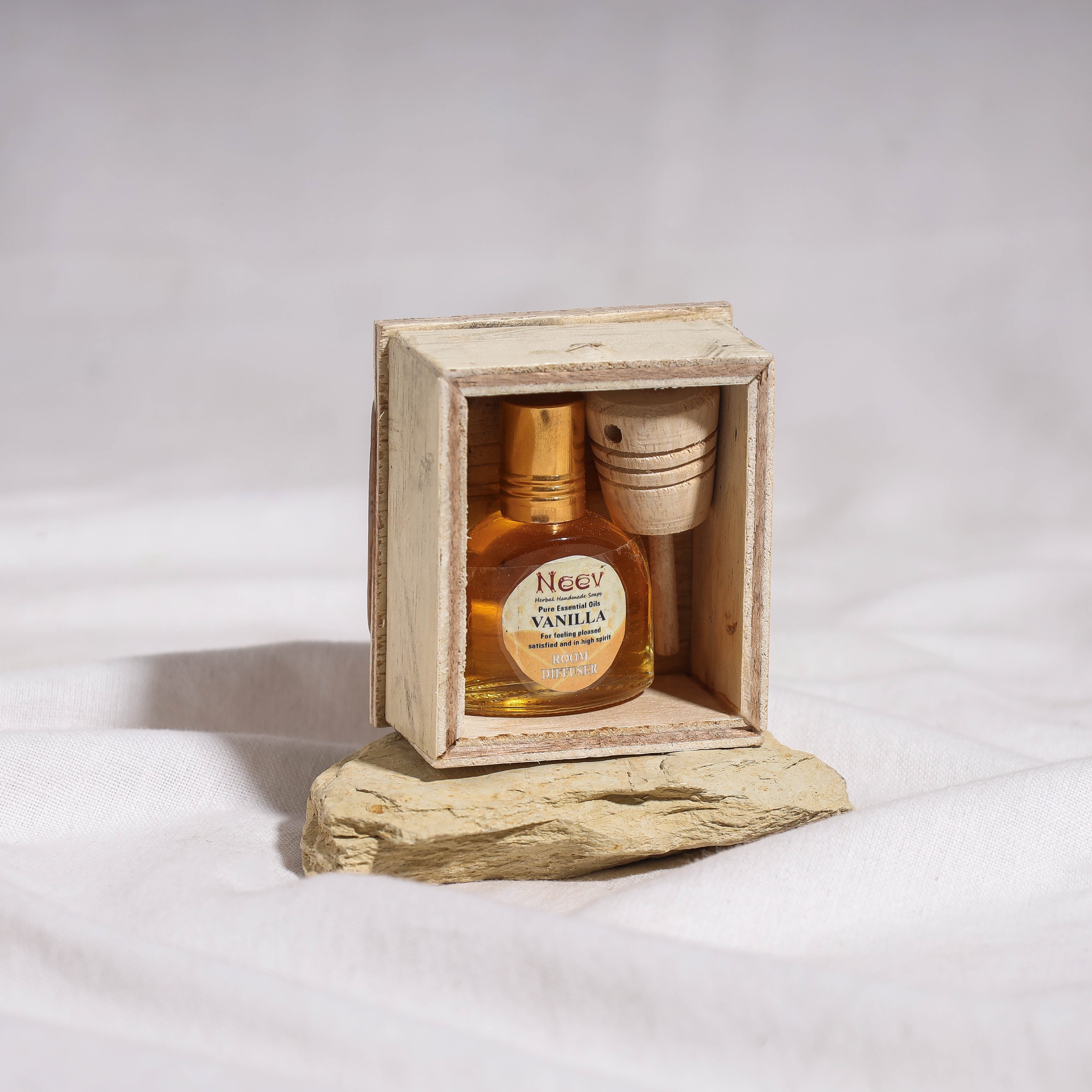 Feeling pleased satisfied – NEEV "Vanilla Room Diffuser For feeling pleased, satisfied and in high spirit"