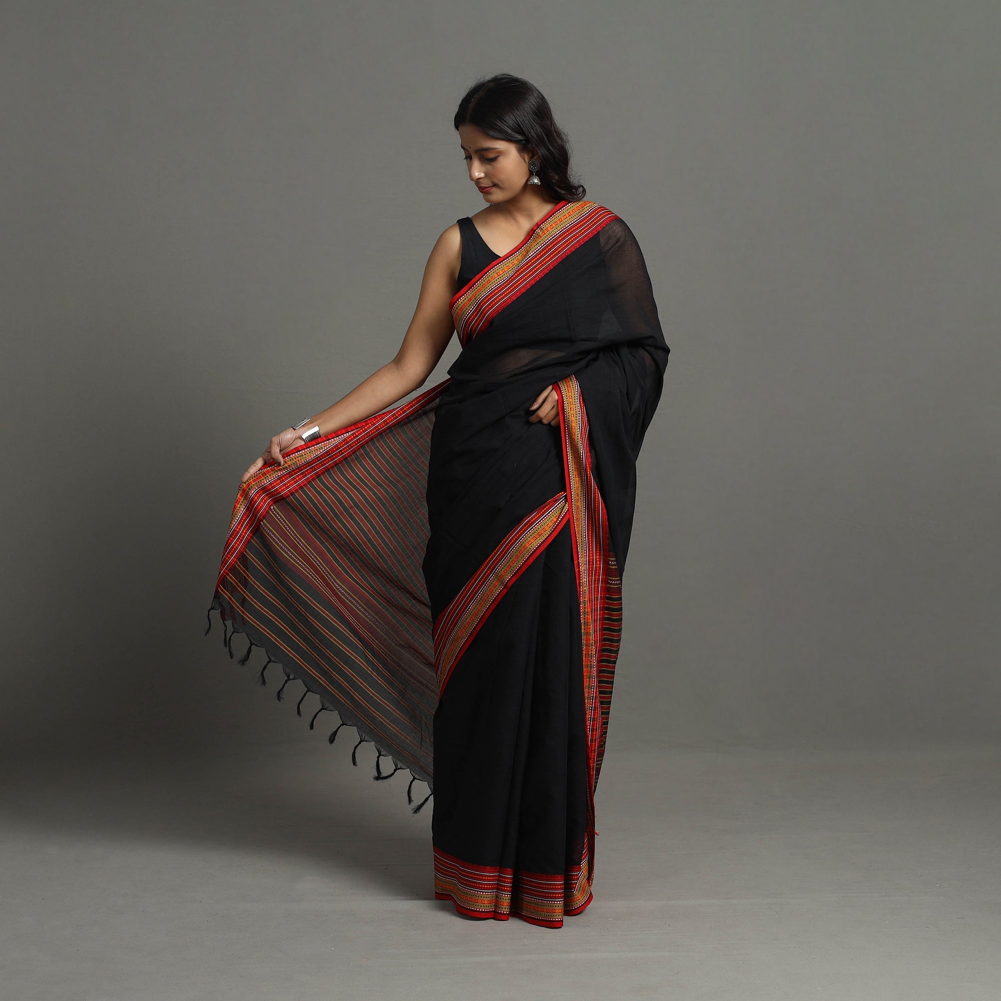 SASHA Black - Bengal Handwoven Cotton Plain Begampuri Saree 23 - view 2