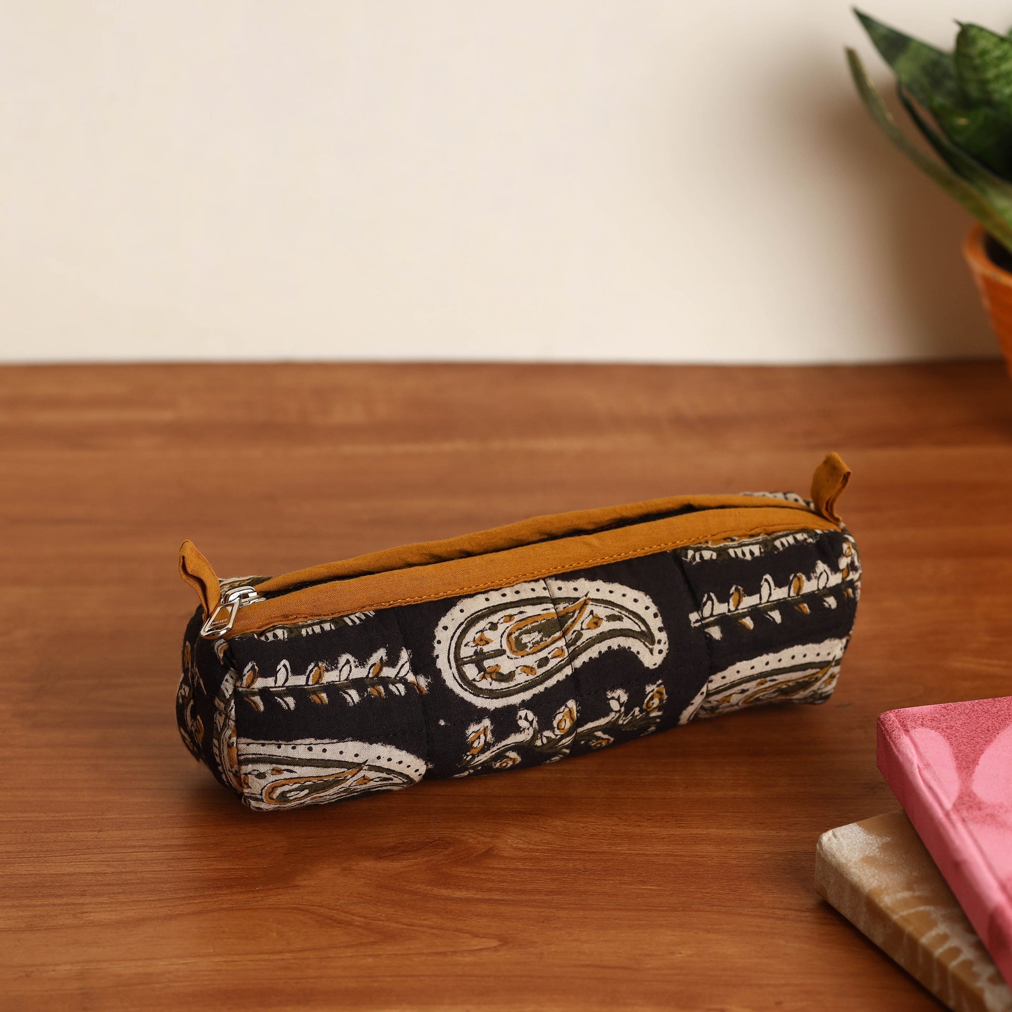 NOORI BAZAR Black - Handmade Quilted Cotton Pencil Pouch 12