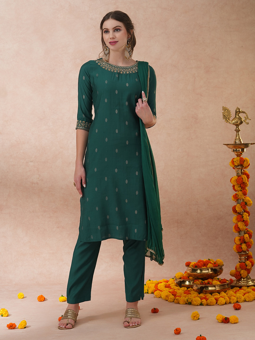 FASHOR Solid Ethnic Embroidered Straight Fit Kurta with Pant & Dupatta - Green - view 5
