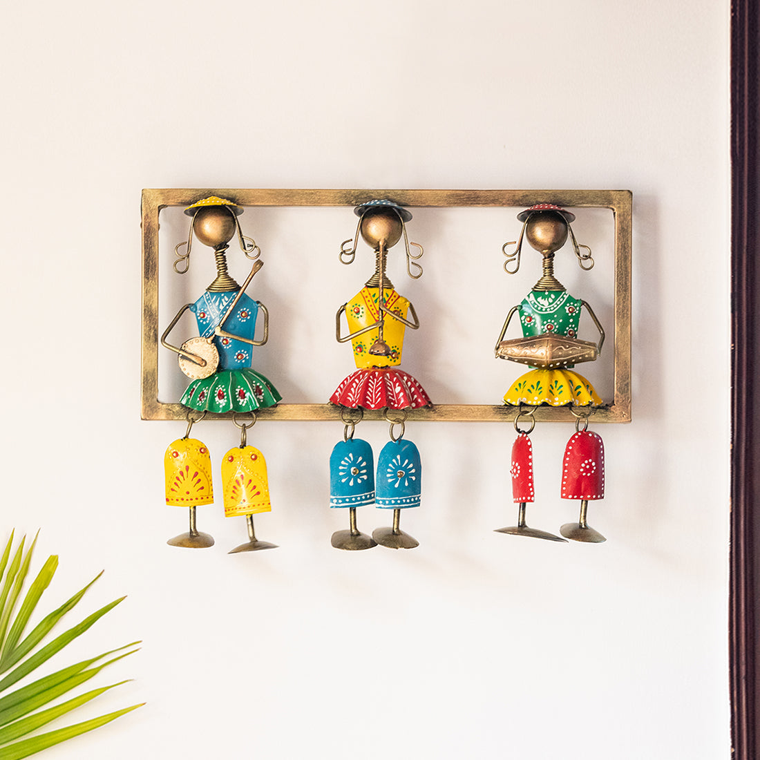 Handmade handpainted wall – EXCLUSIVELANE 'Rajasthani Tribal Musicians' Handmade & Handpainted Wall Hanging In Iron