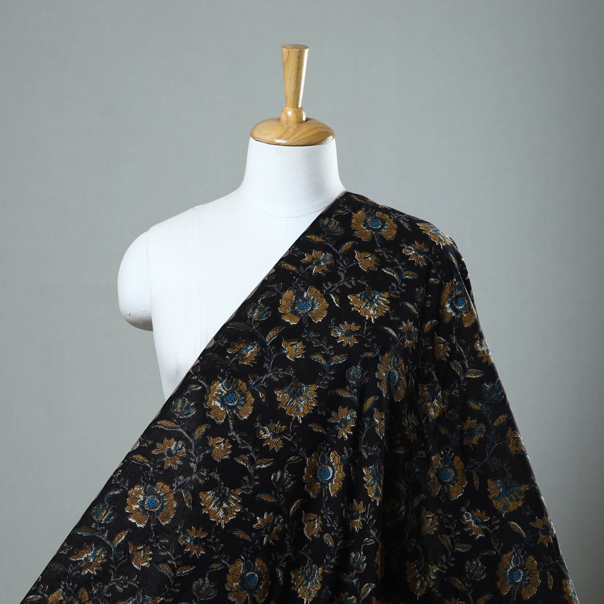BAGRU DABU PRINTS Black - Block Printed Cotton Jahota Fabric 12