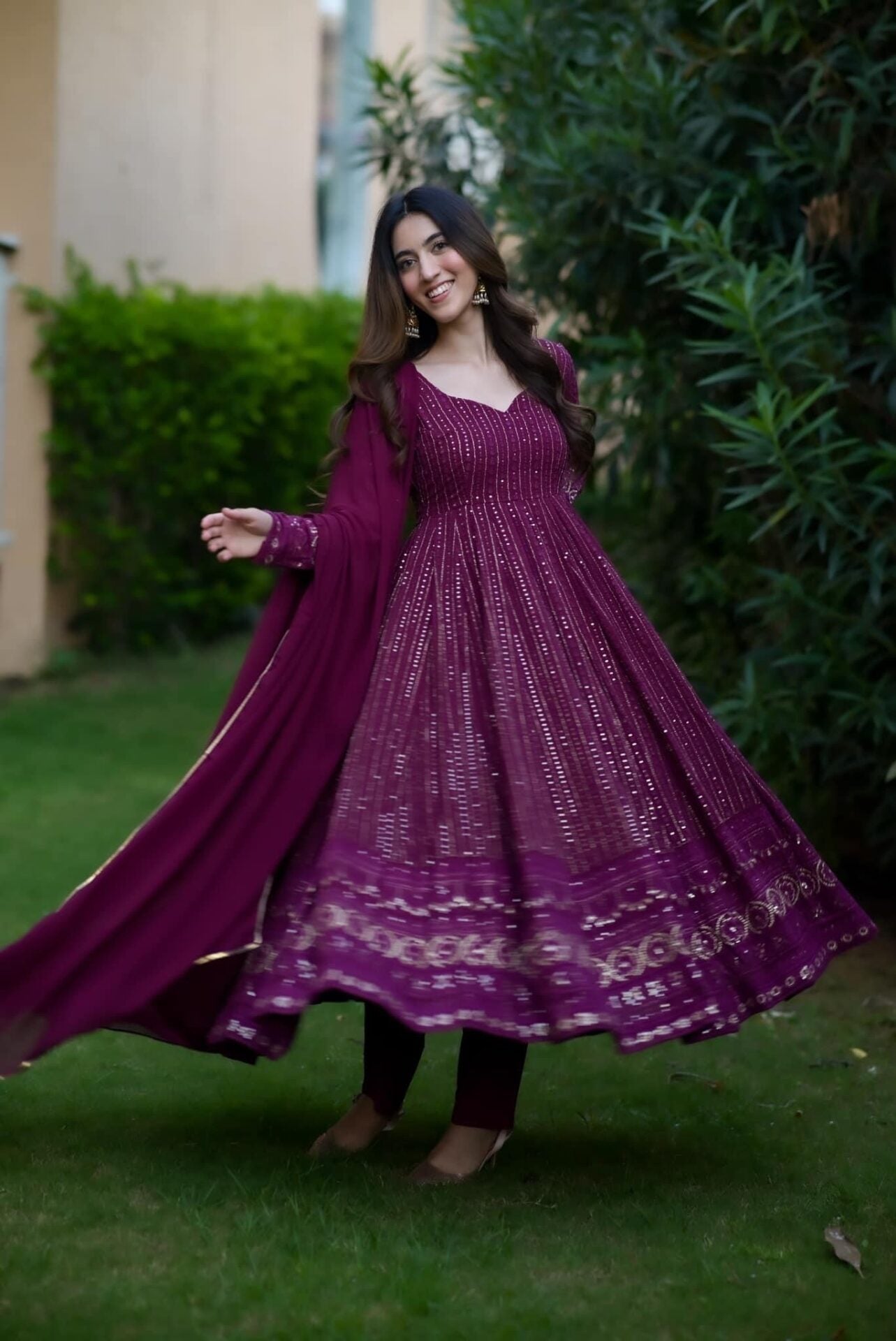 Idaho-o Pravya purple embroidered suit set