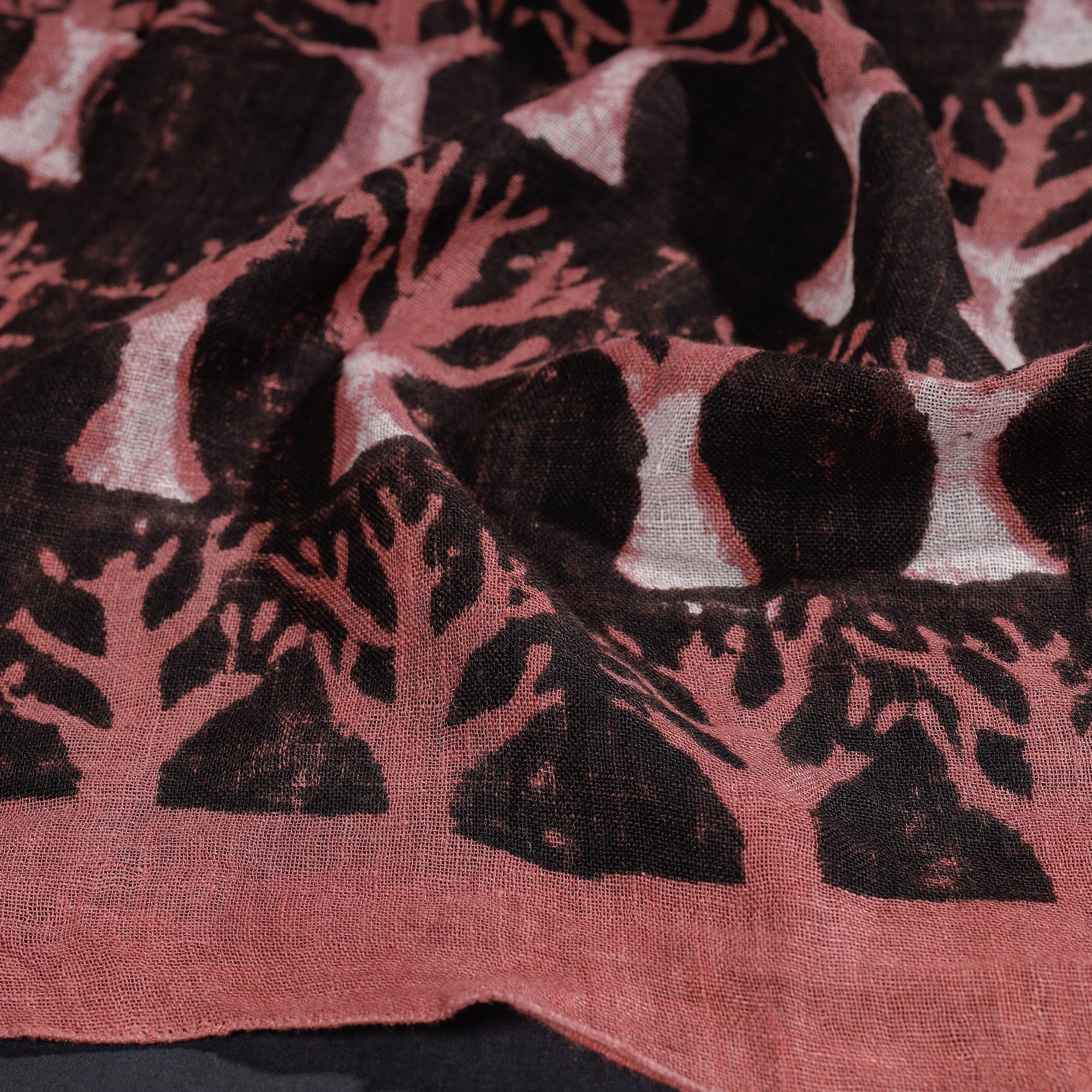 BINDAAS UNLIMITED Black - Block Art Print Linen Bindaas Stole - view 2