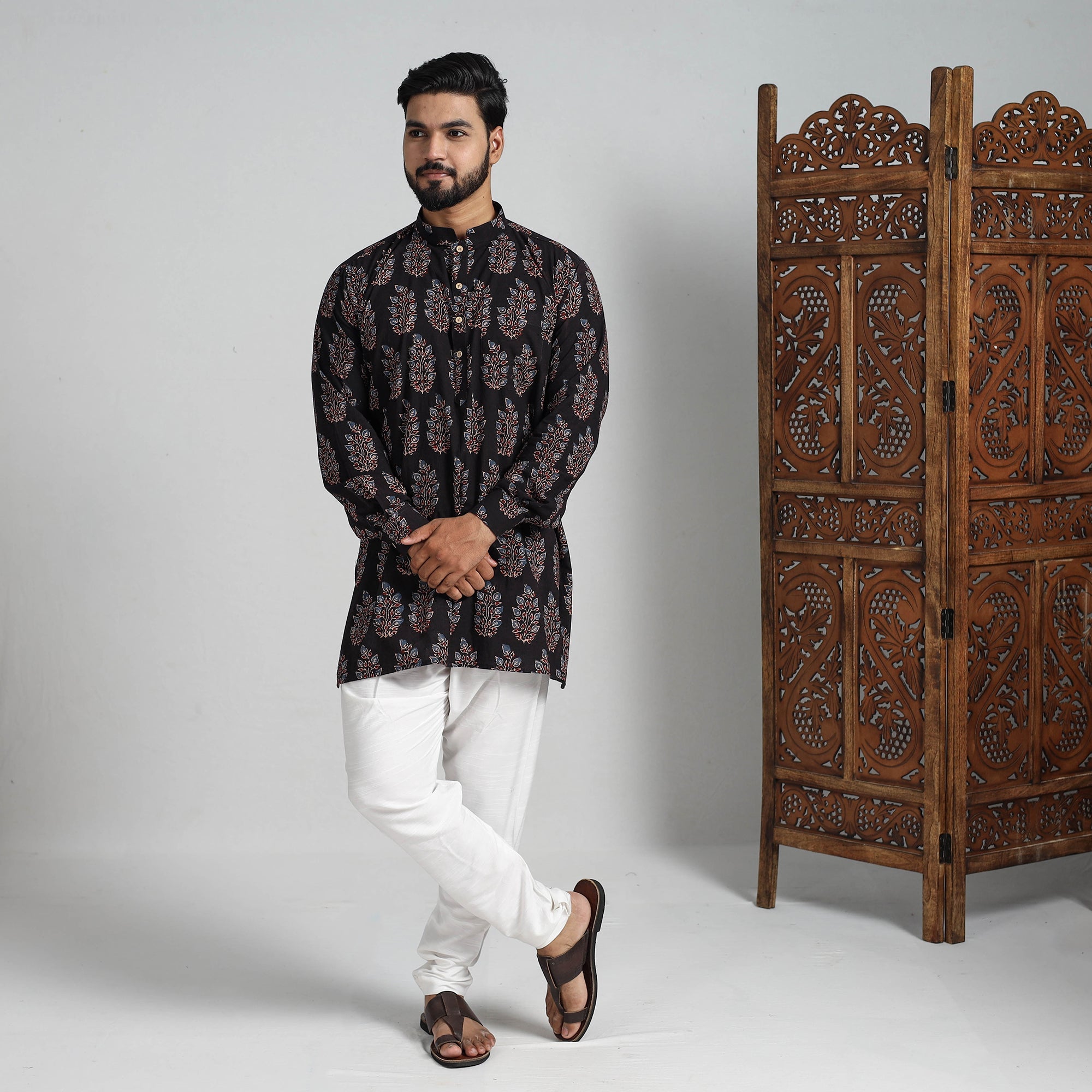 ITOKRI CASUALS Ajrakh Block Printed Cotton Men Short Kurta 02 - view 2