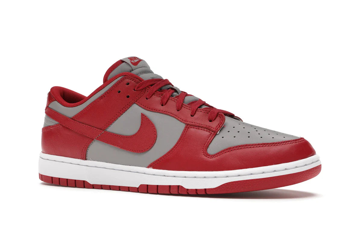 Nike Dunk Low 'UNLV' – Red - view 3