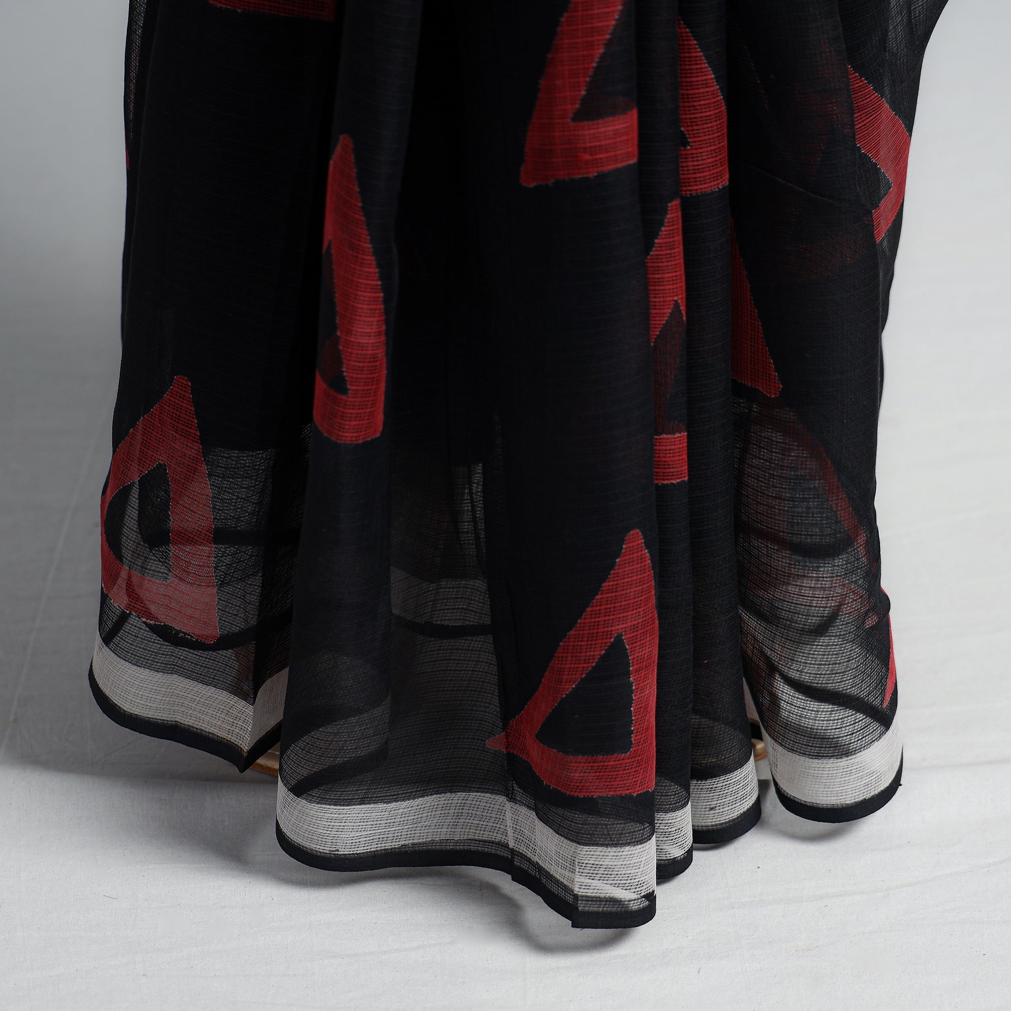 HAVELI CHRONICLES Black - Kota Doria Cotton Sanganeri Print Saree - view 6