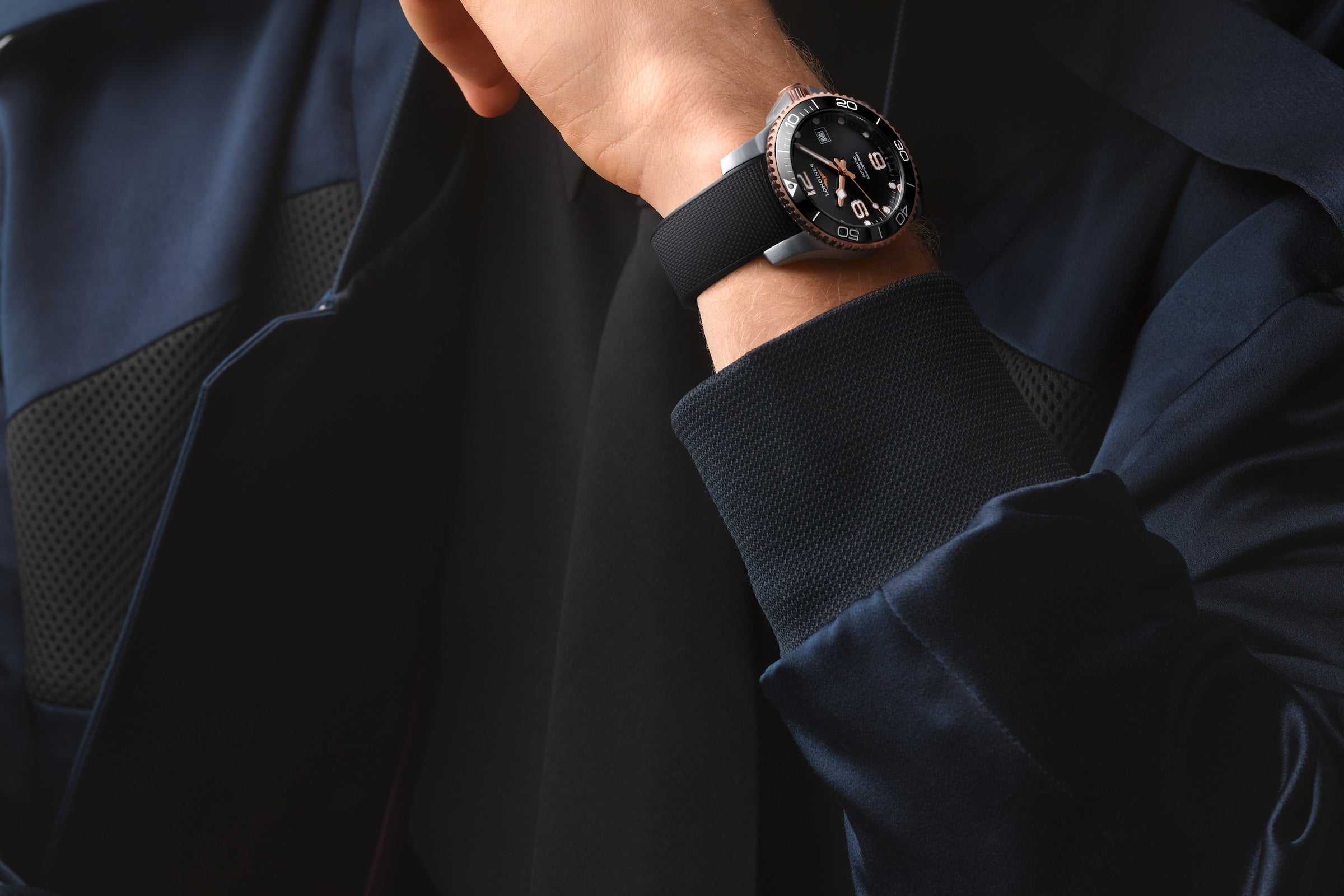 Longines Hydroconquest Black Dial Men 43mm - view 2