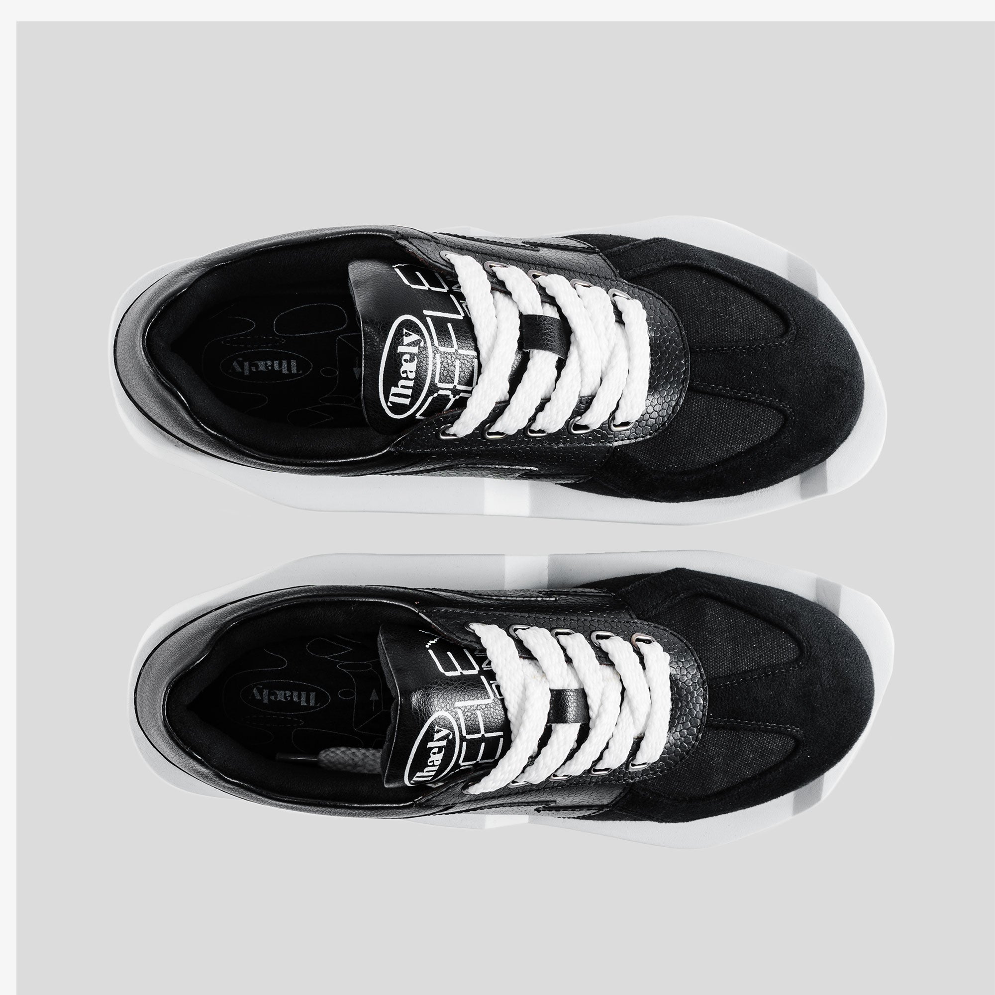 Thaely | REFLEX RUNNER { BLACK/WHITE - view 5