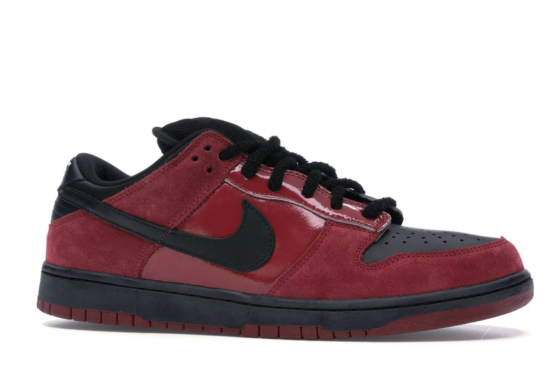 Nike SB Dunk Low 'Milli Vanilli' – Red - view 2