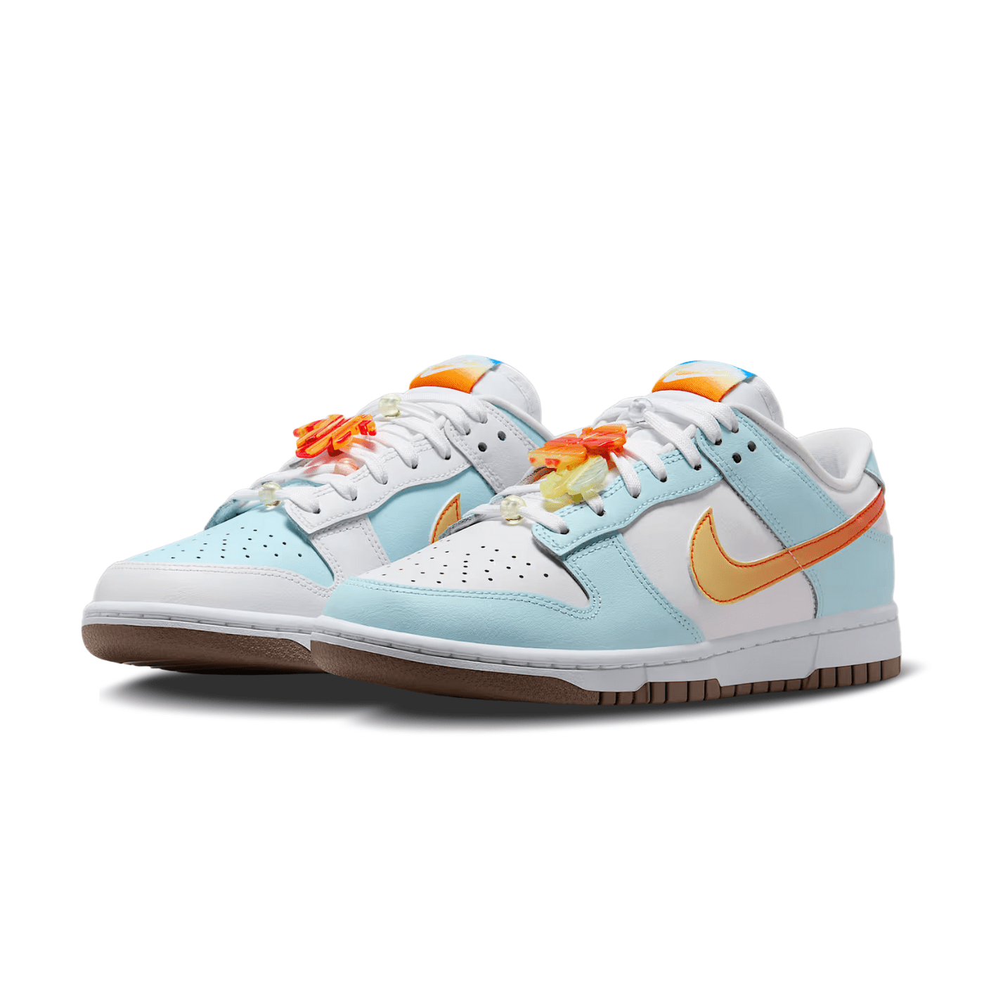 HYPE ELIXIR Nike Dunk Low LX Glacier Blue - view 2