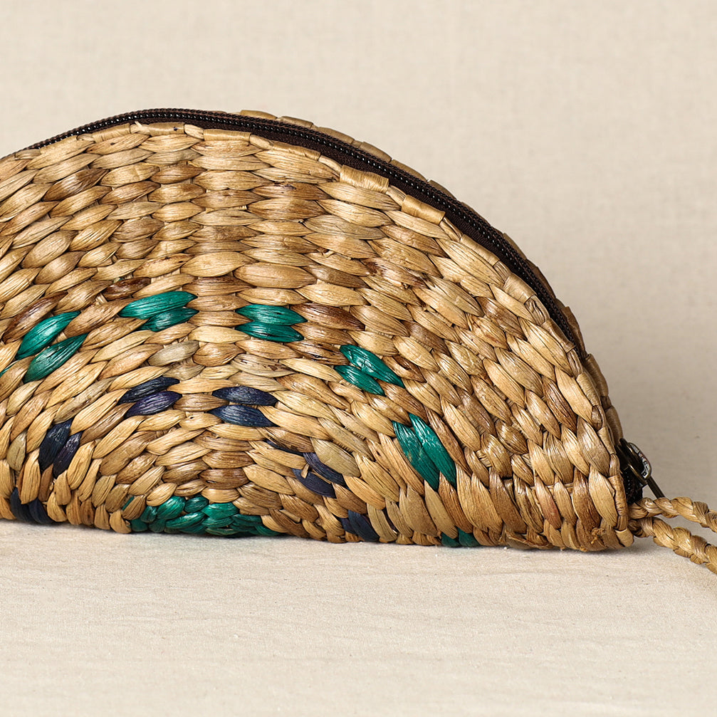 ITOKRI CRAFTS INITIATIVE Beige - Handmade Organic Water Hyacinth Hand Purse from Assam - view 2