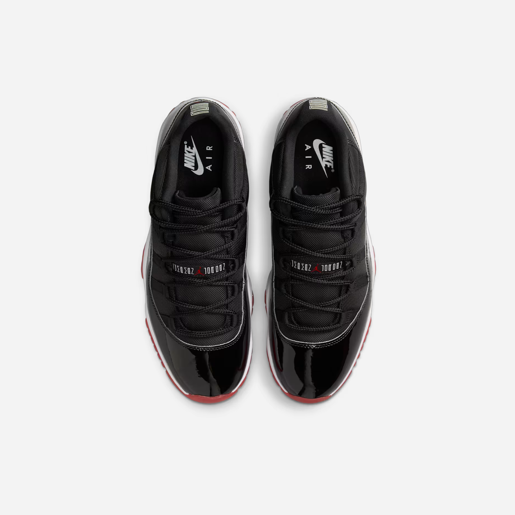 Nike Jordan 11 Retro Low Bred - view 3