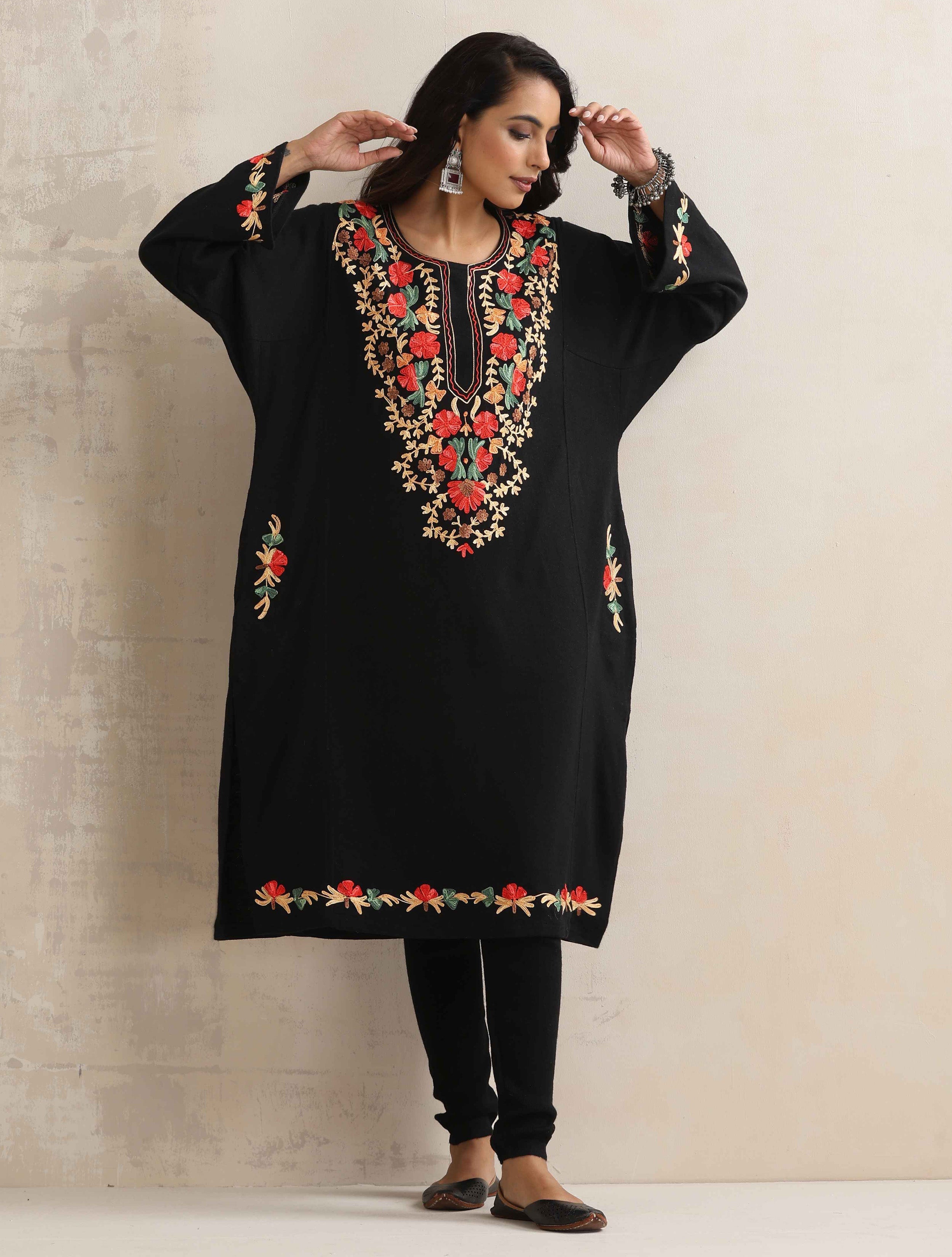 trueBrowns Black Kashmiri Embroidered Woollen Phiran Kurta