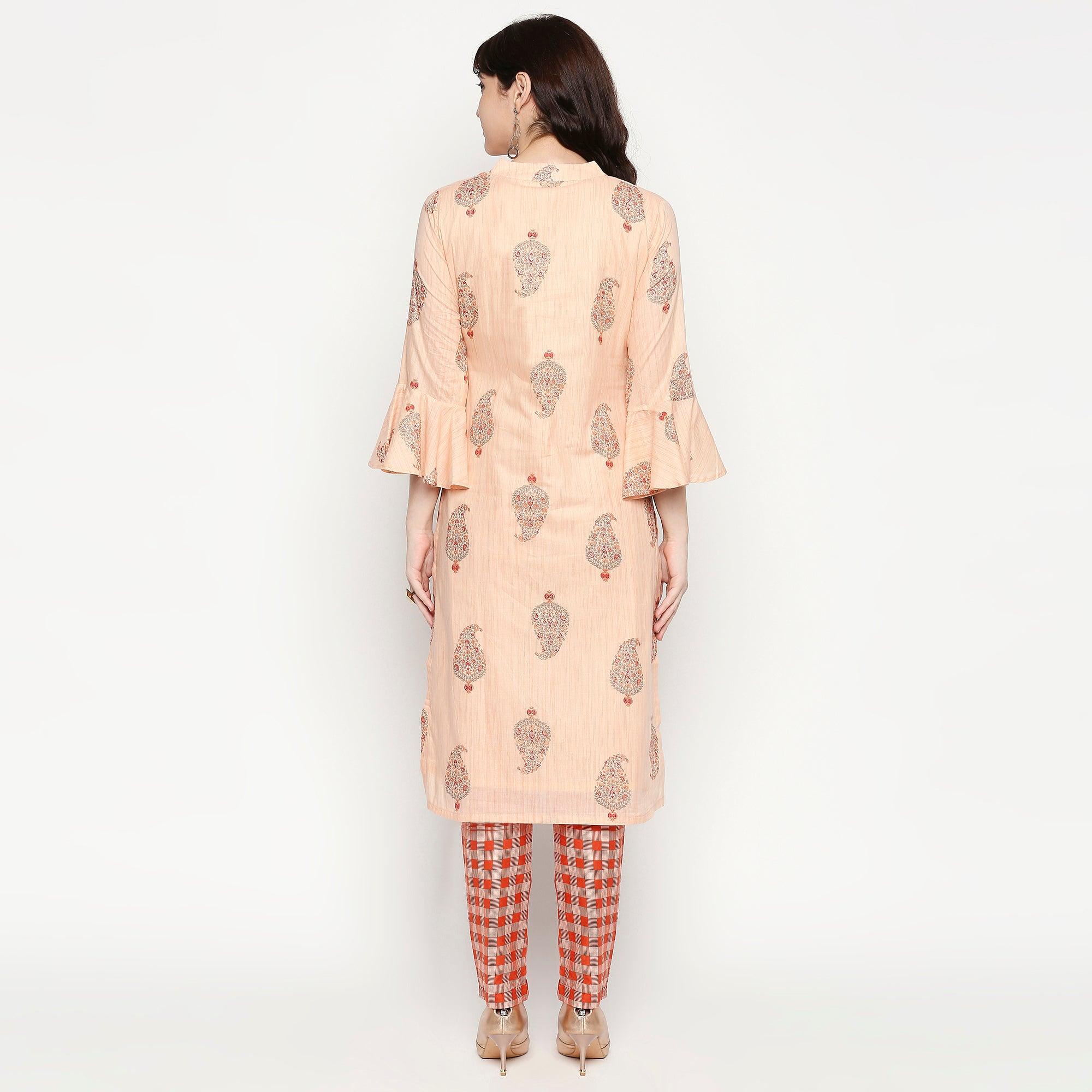 Peachmode Jazzy Peach Colored Casual Wear Printed Cotton Kurti-Pant Set - view 6