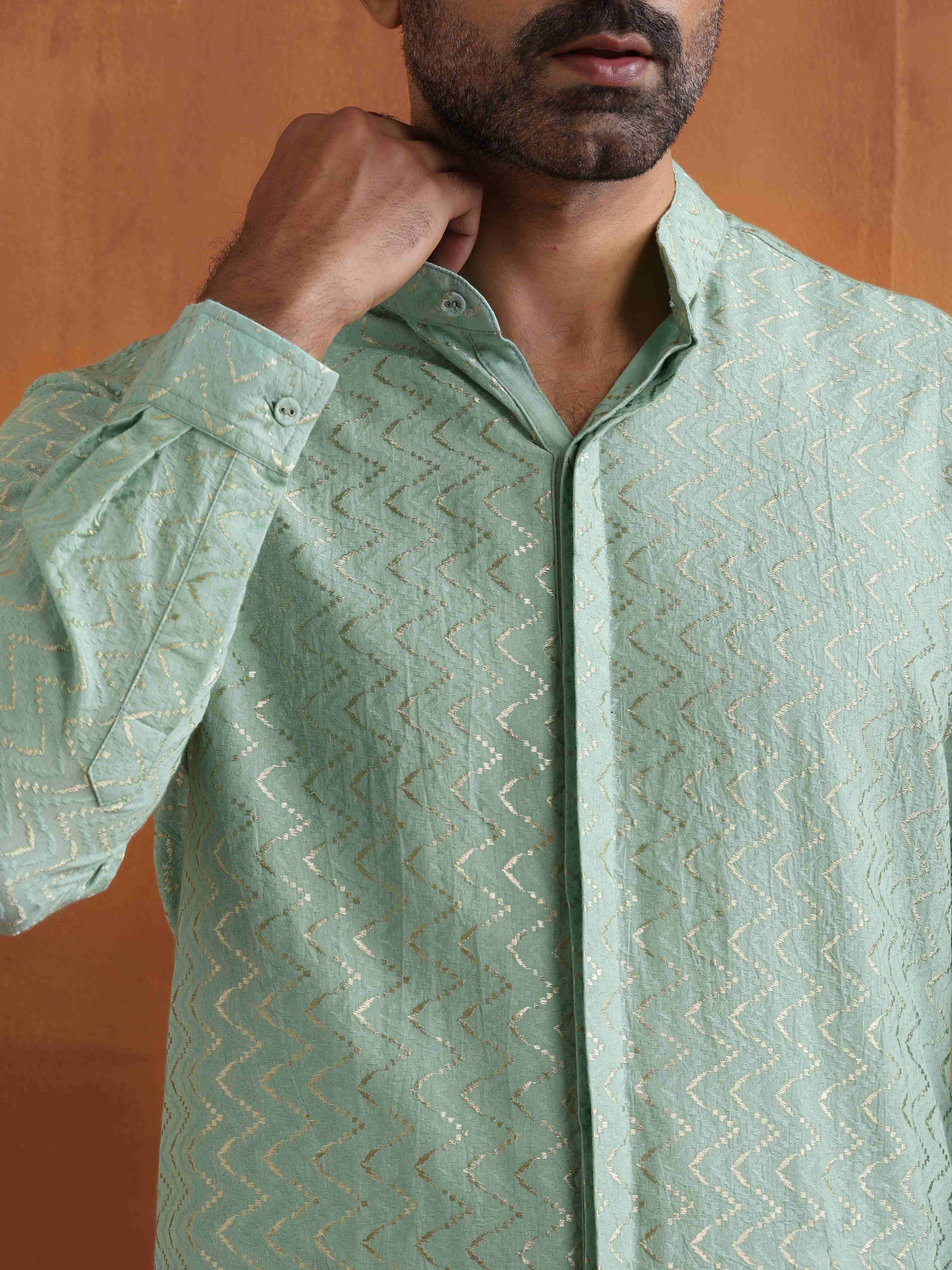 trueBrowns Men's Green Cotton Dobby Front Open Short Kurta - view 3