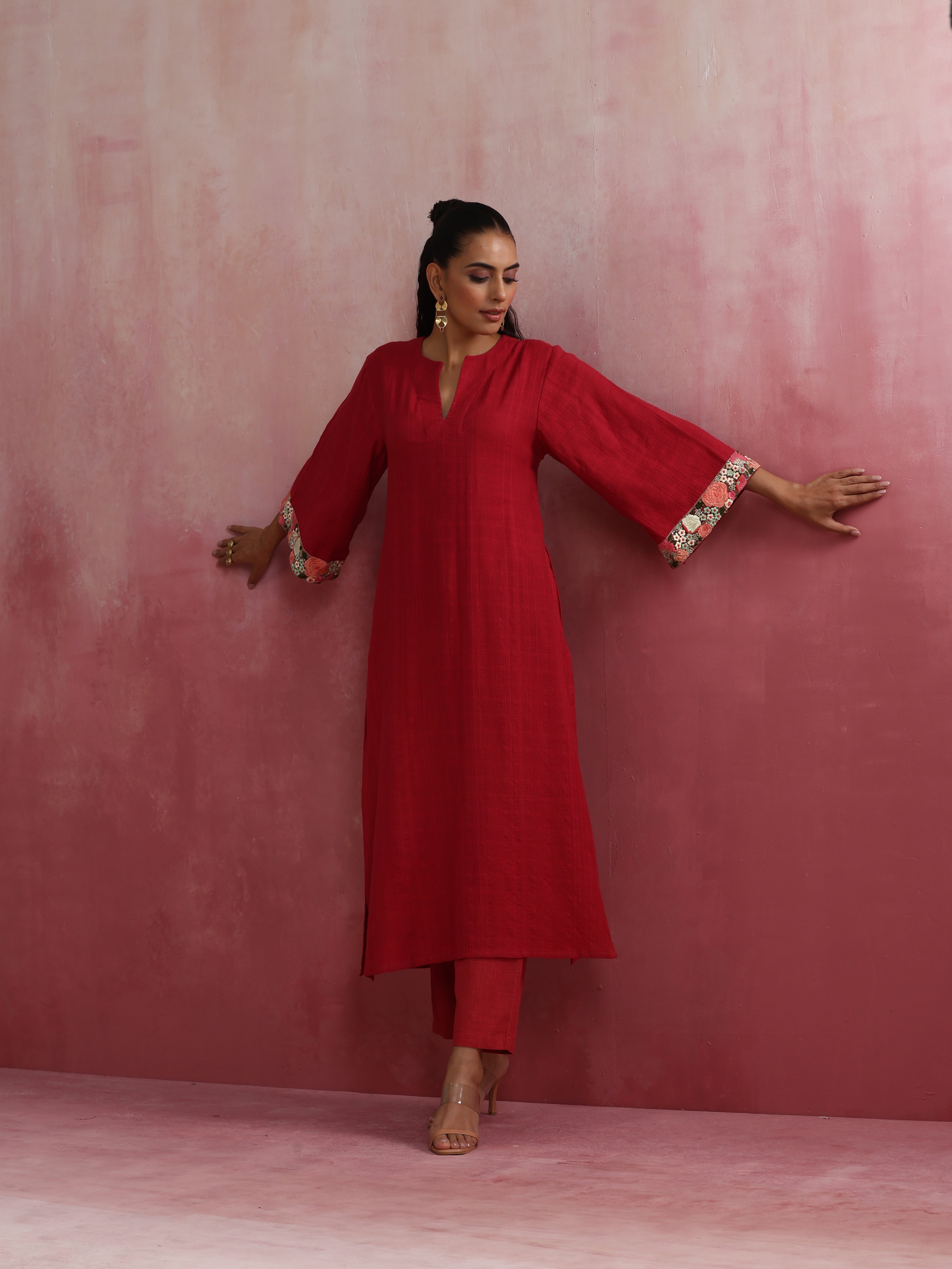 trueBrowns Red Straight Cotton Dobby Kurta Set - view 2