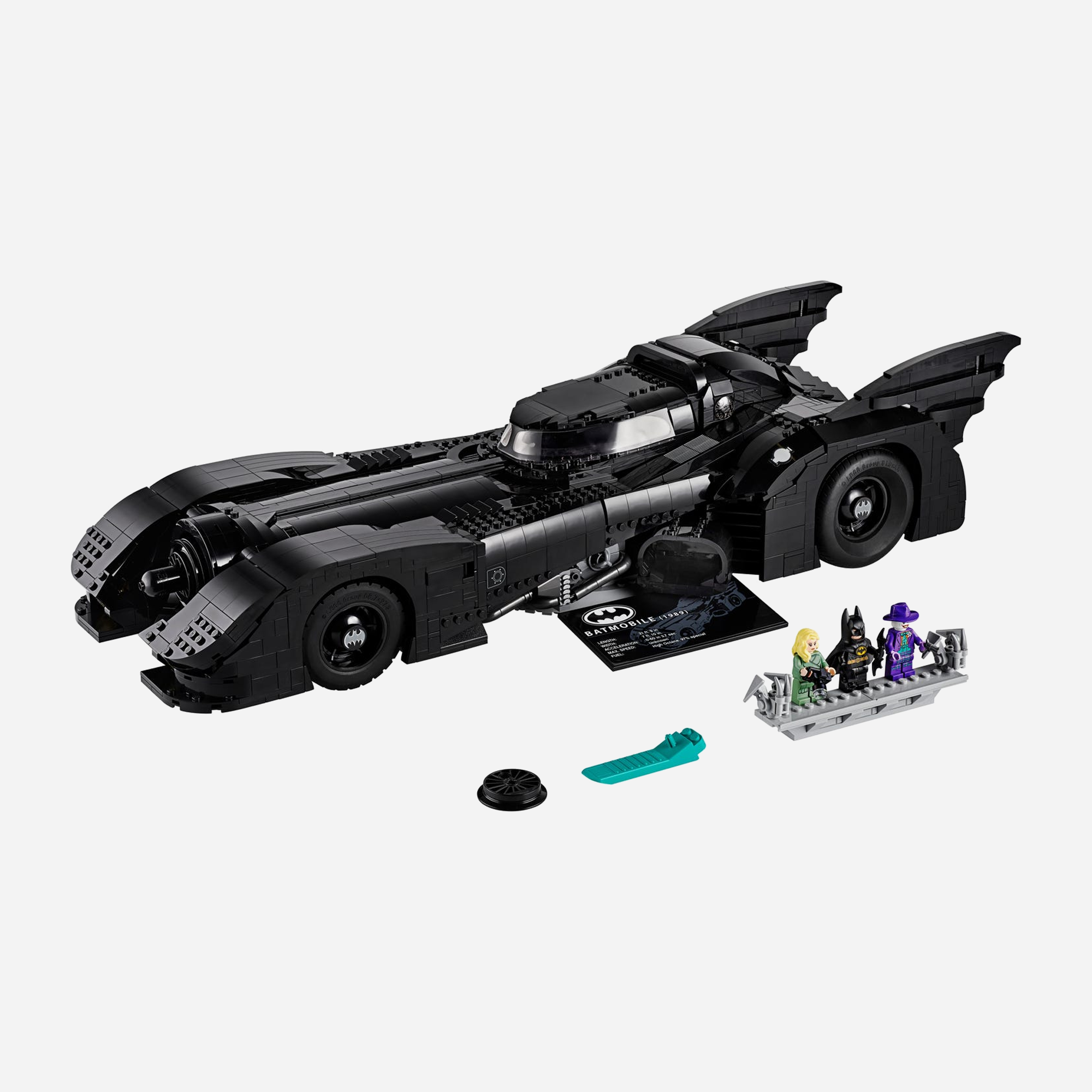 LEGO DC Batman 1989 Batmobile Set 76139 - view 2
