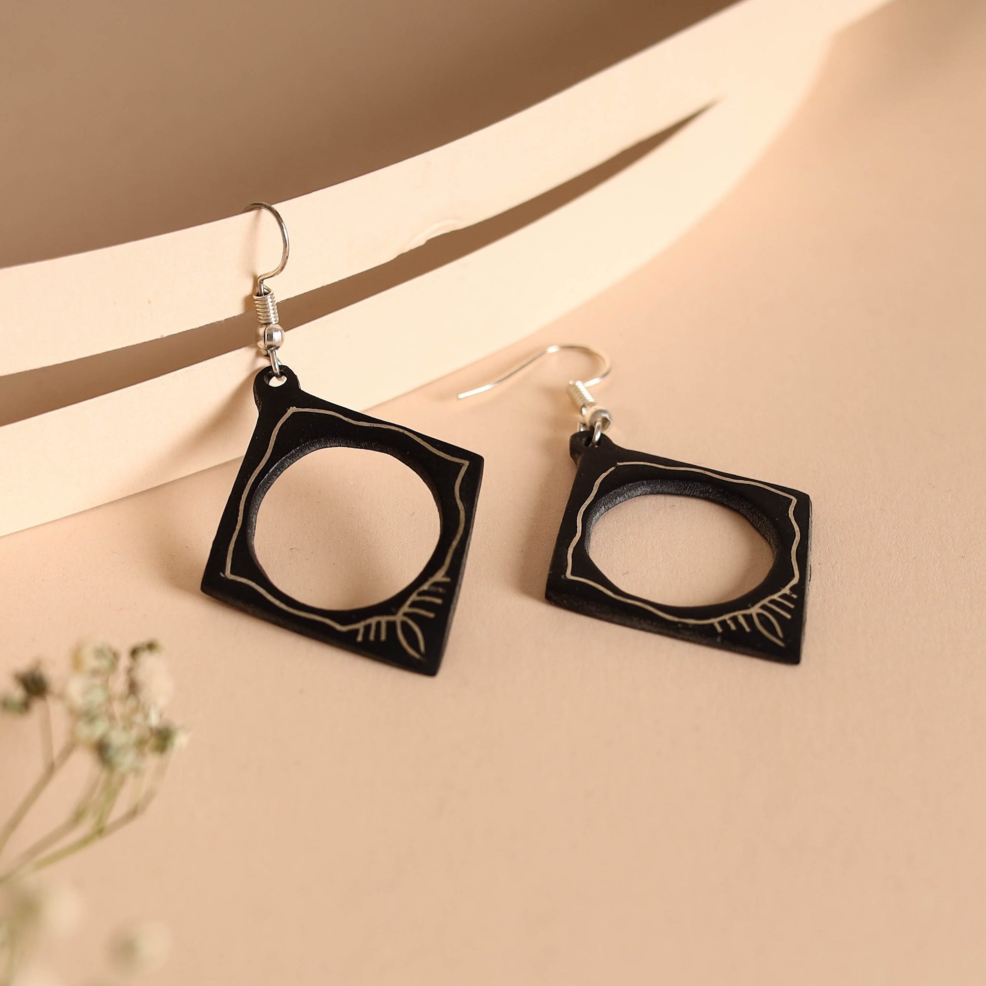 ITOKRI CRAFTS INITIATIVE Bidri Work Pure Silver Inlay Earrings 05 - view 2