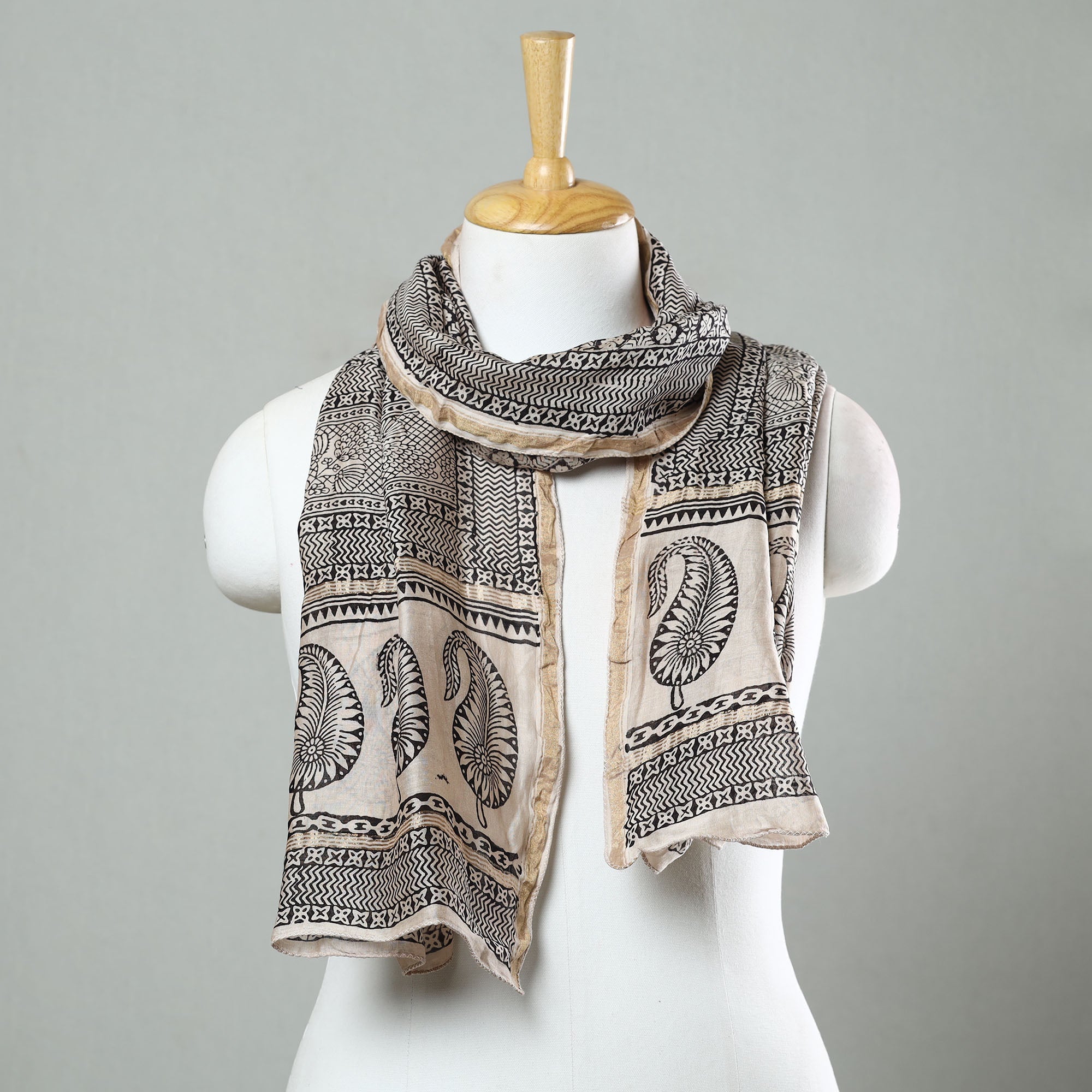 BAGH PRINTS BY MOHAMMED BILAL KHATRI Black - Bagh Hand Block Printed Chanderi Silk Stole 03