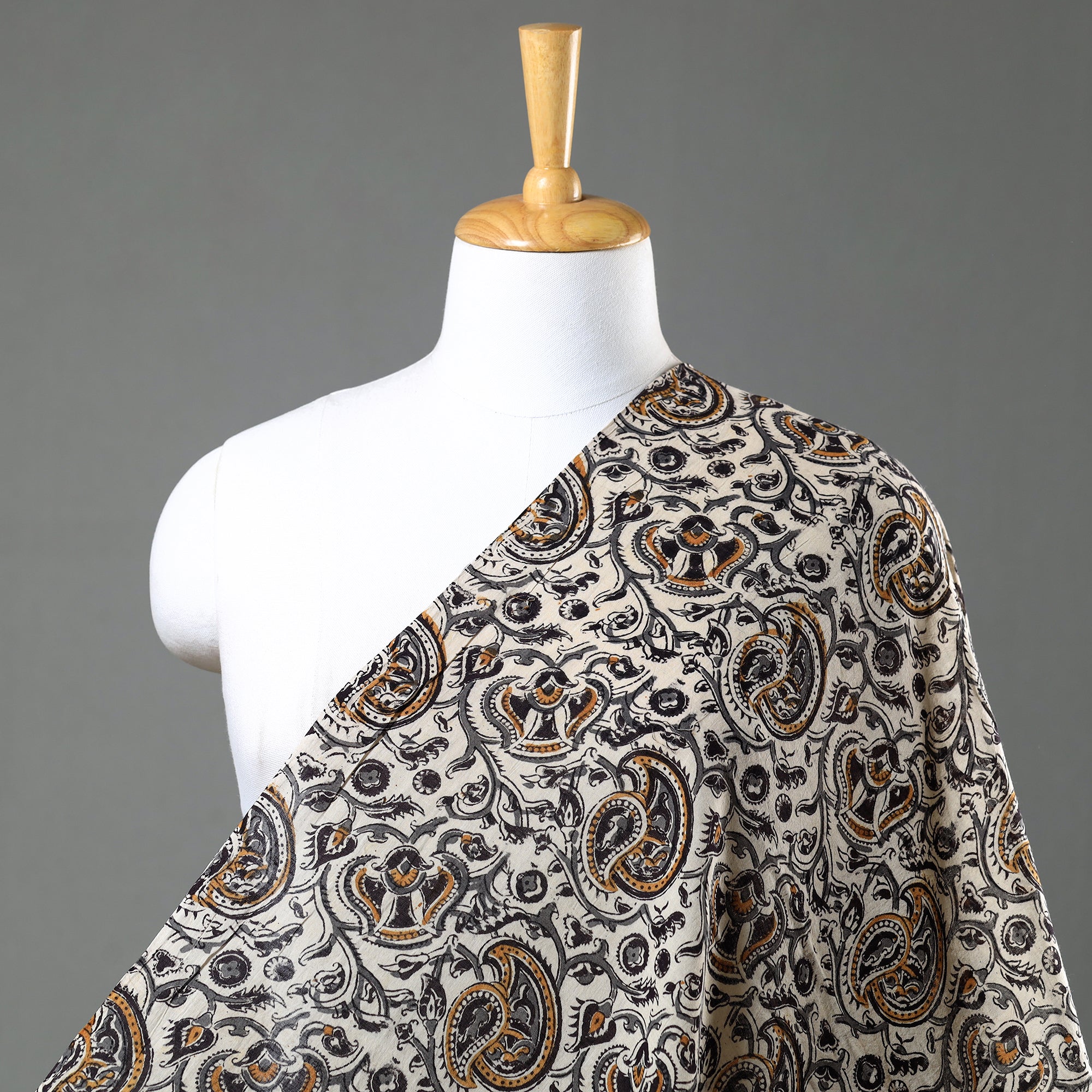 VENKATA BHANU KALAMKARI PEDANA Beige - Pedana Kalamkari Block Printed Mul Cotton Fabric 06