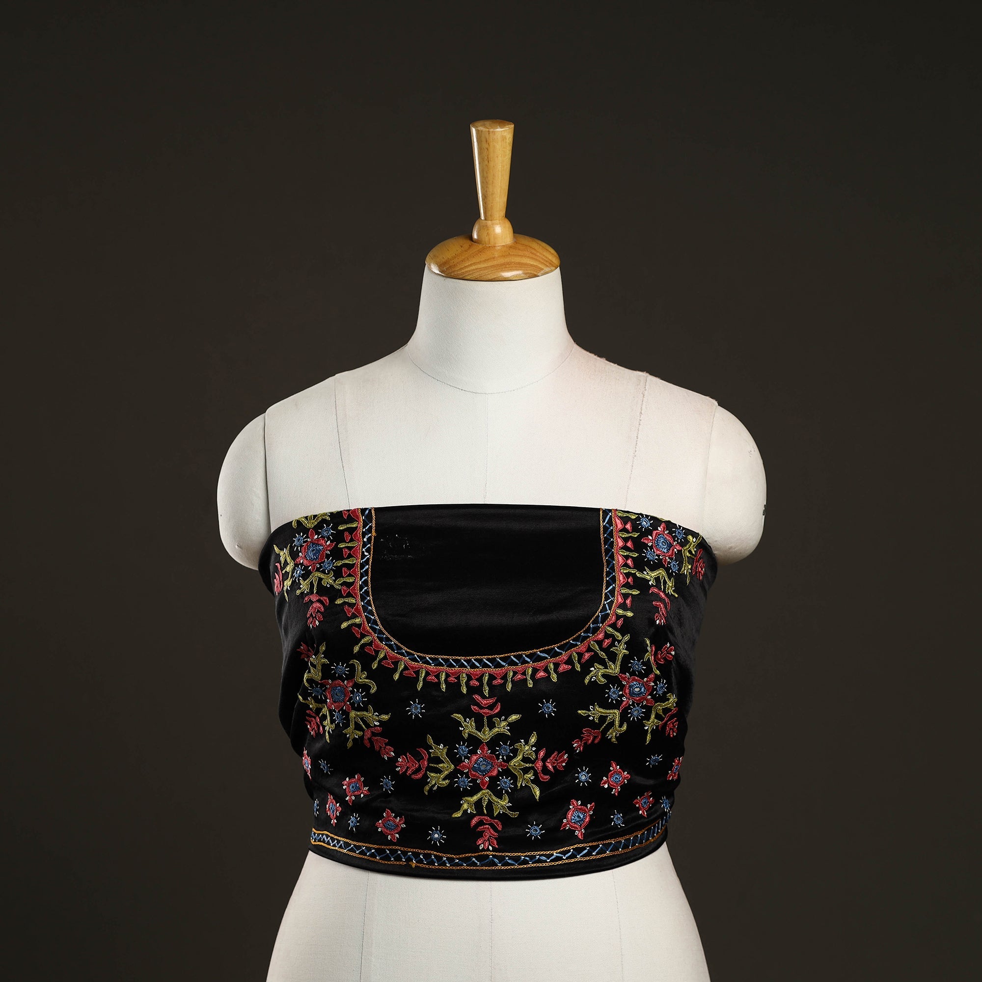 NOORI BAZAR Black - Kutch Hand Embroidery Mashru Silk Blouse Piece 61