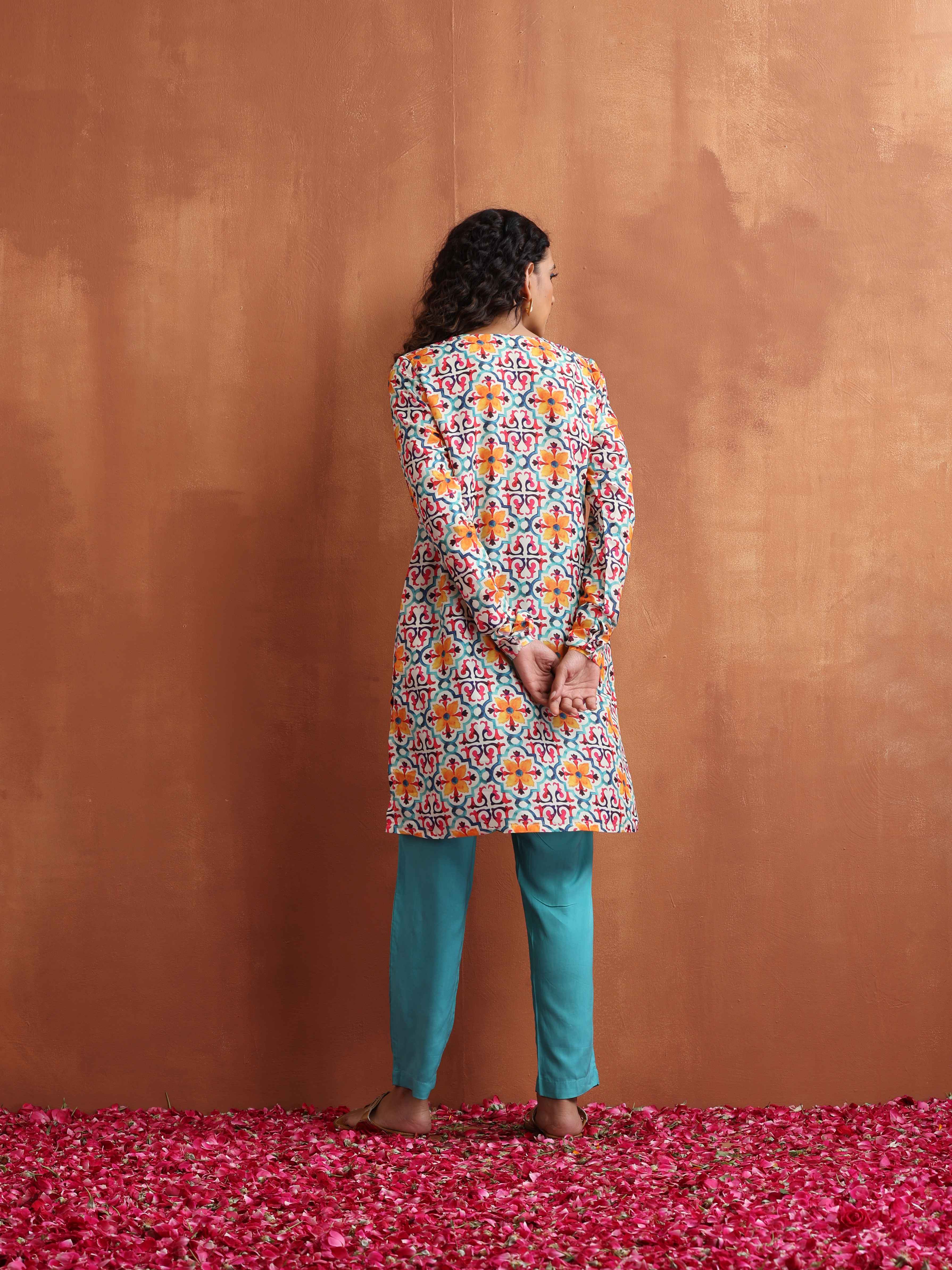 trueBrowns Off White Print Kurta Co-ord Set - view 5