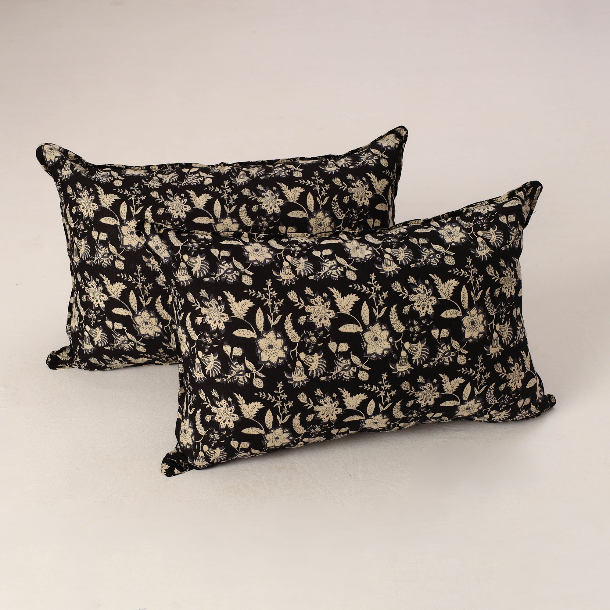 NOORI BAZAR Black - Set of 2 Jaipur Print Cotton Pillow Covers 01
