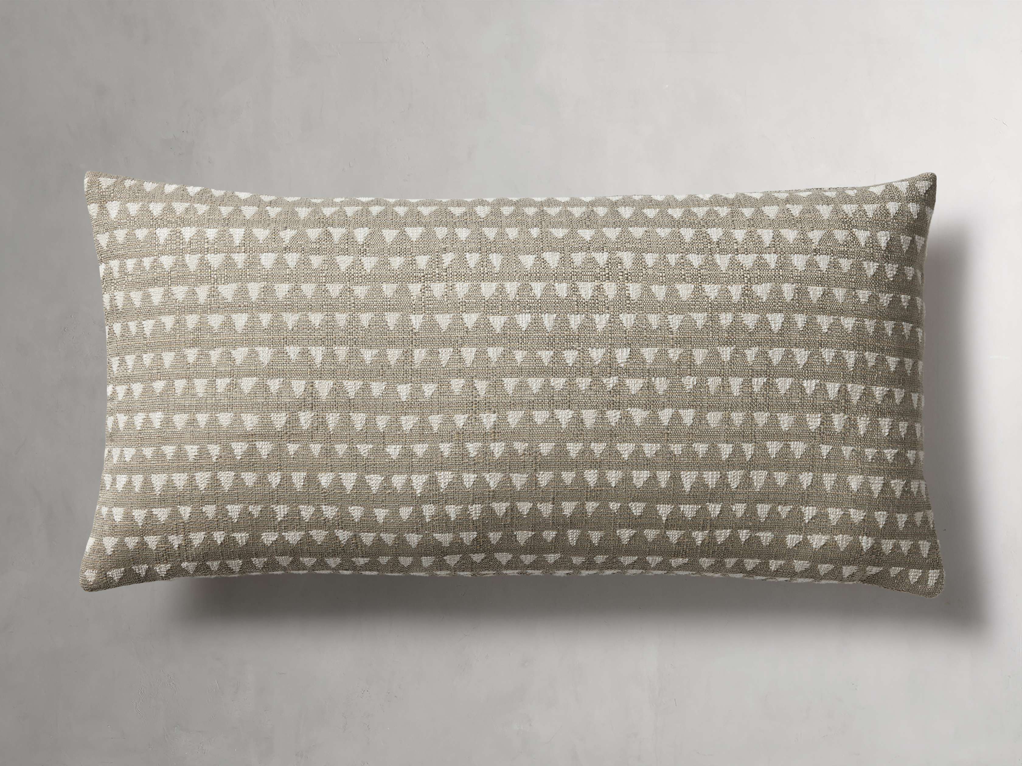 Arhaus Banyon Lumbar Pillow – BANYON FOG