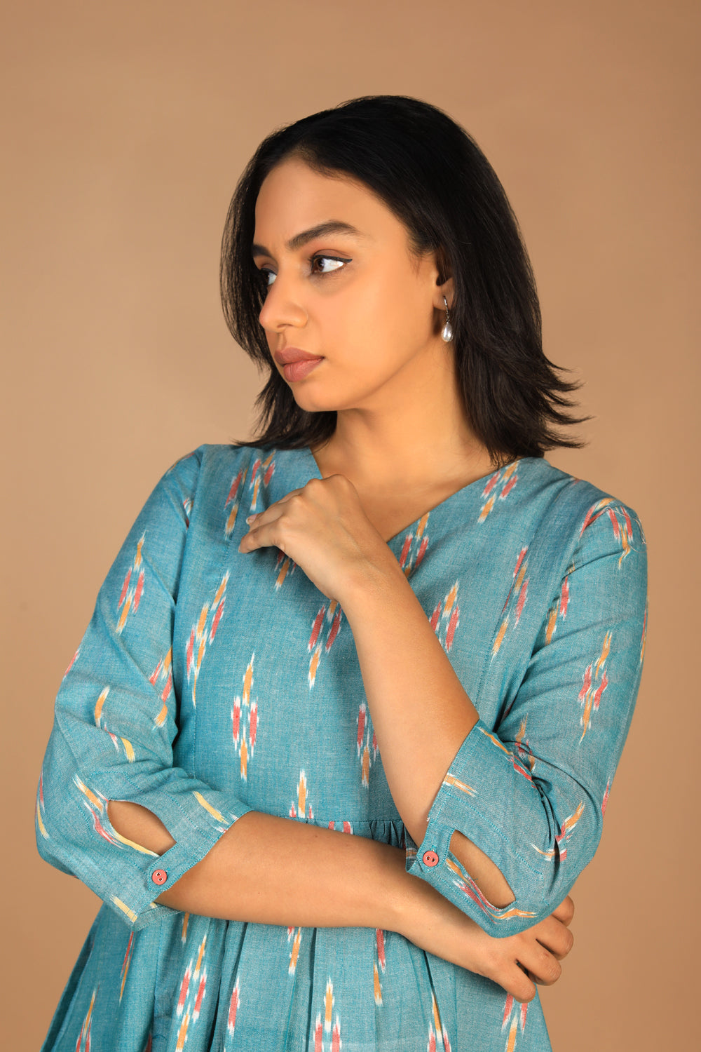 Kalanjali Ethnics Handwoven cotton Pochampally Ikat kurti - view 2
