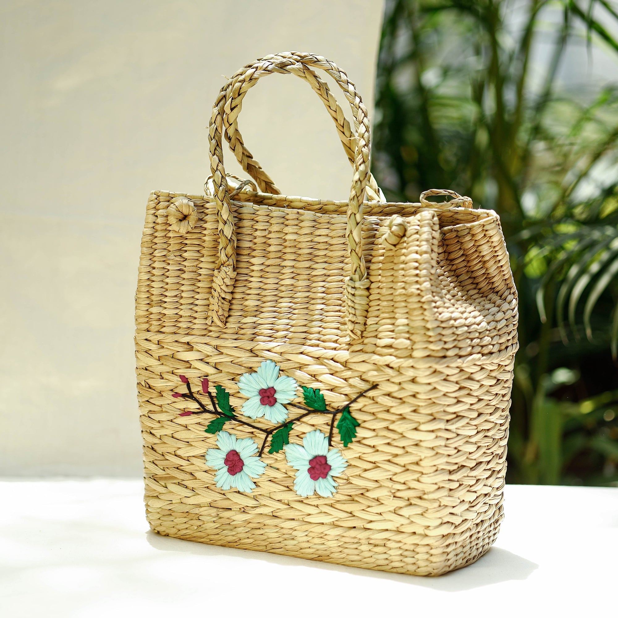 ITOKRI CRAFTS INITIATIVE Beige - Handcrafted Natural Water Reed Embroidered Shopping Bag - view 3