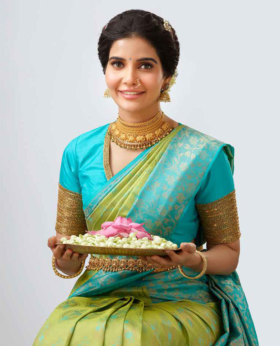 TheShoppothys Green floral jacquard kancheepuram wedding silk saree, contrast zari floral vine border & pallu of intricate designs - view 2