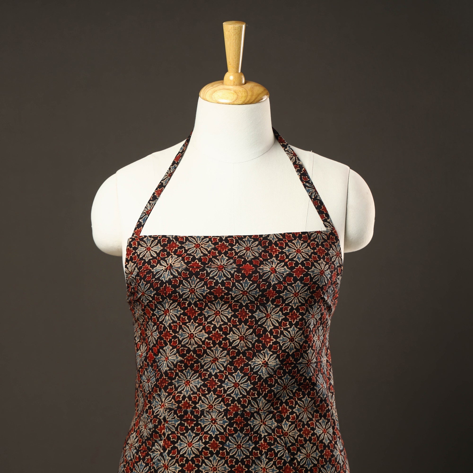 ITOKRI CRAFTS INITIATIVE Ajrakh Block Printed Cotton Apron with Pocket 37 - view 2