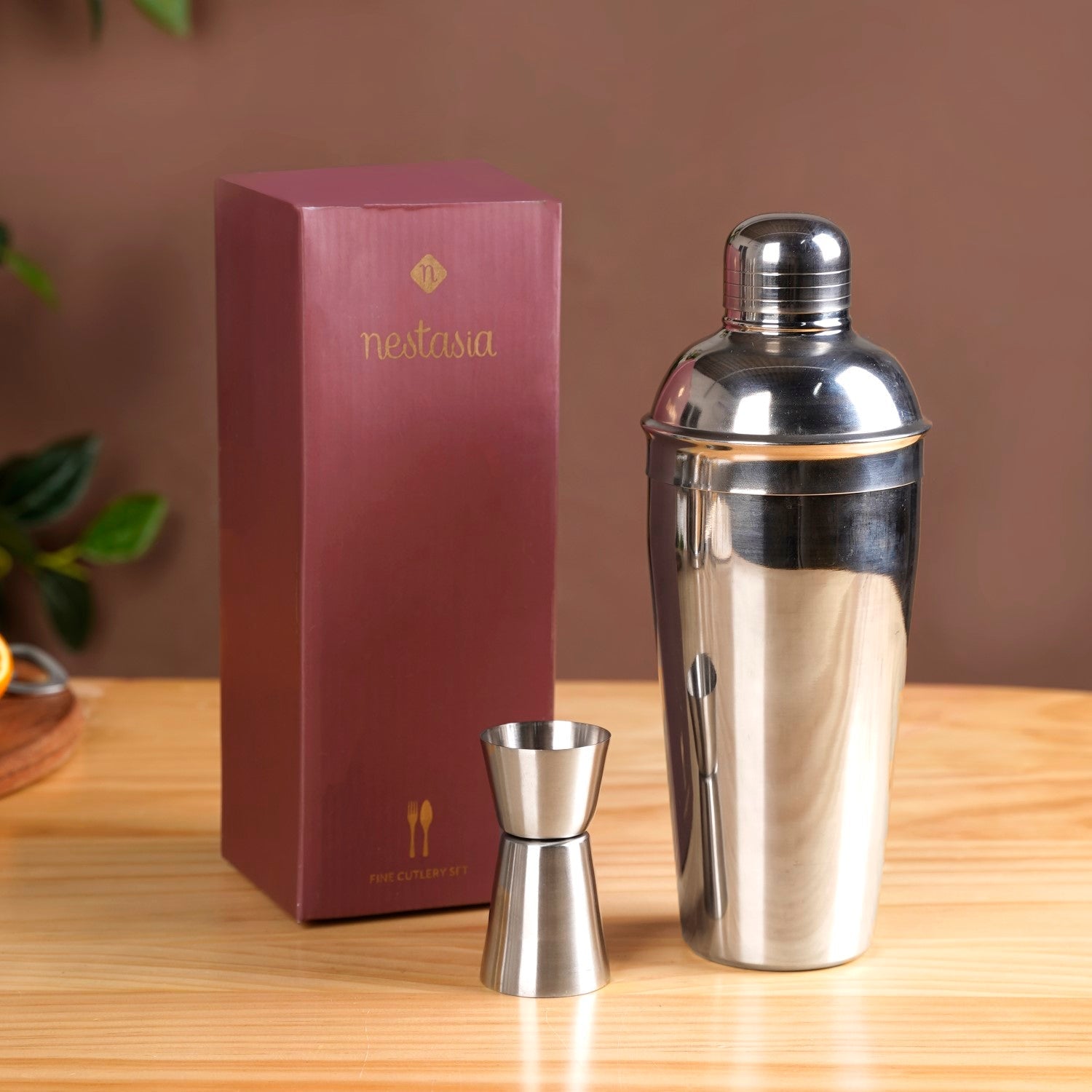 Nestasia Classic Stainless Steel Peg Measure And Cocktail Shaker Set
