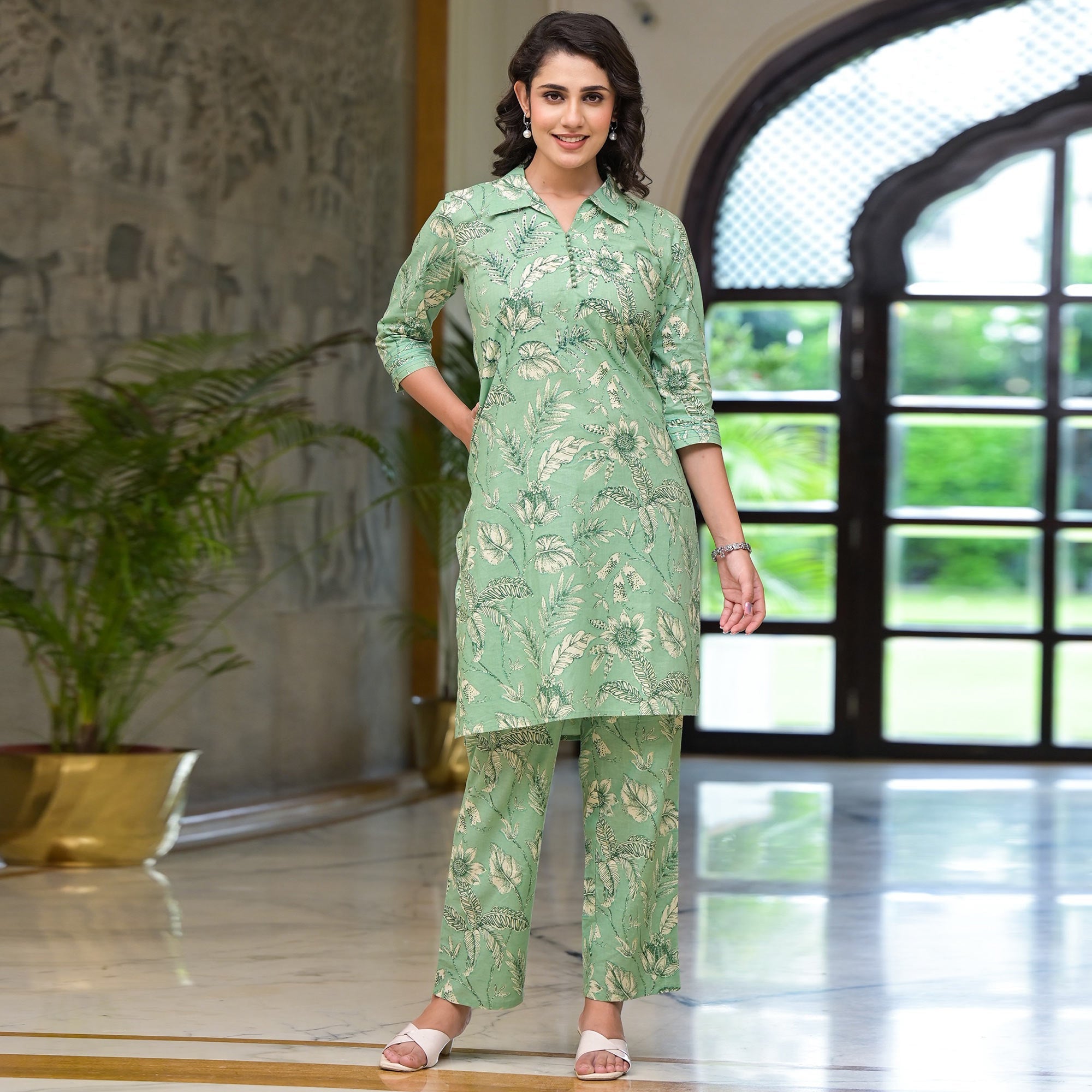 BlackTree green-floral-printed-pure-cotton-co-ord-set - view 2