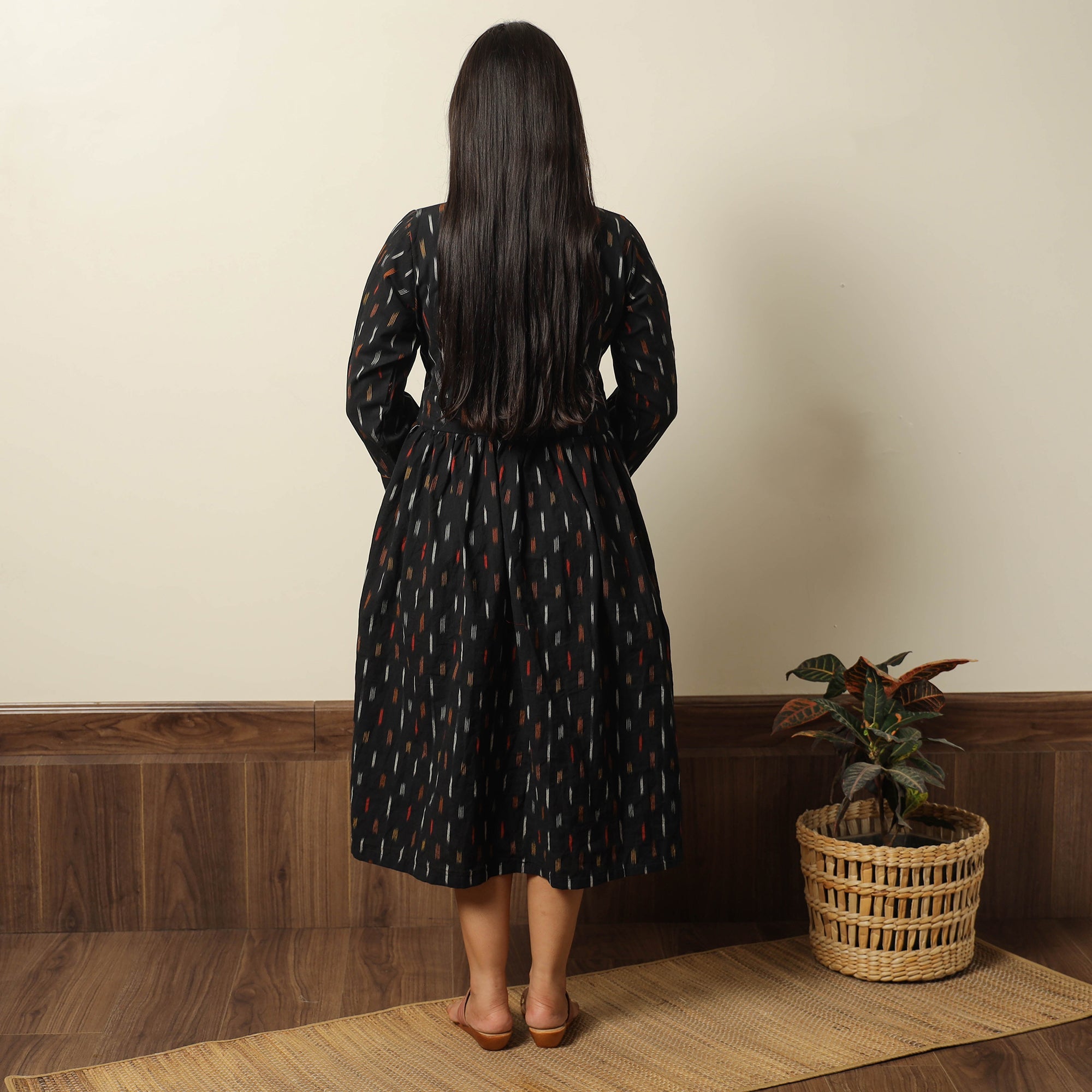 ITOKRI CASUALS Black - Pochampally Ikat Weave Cotton Flared Dress 11 - view 6