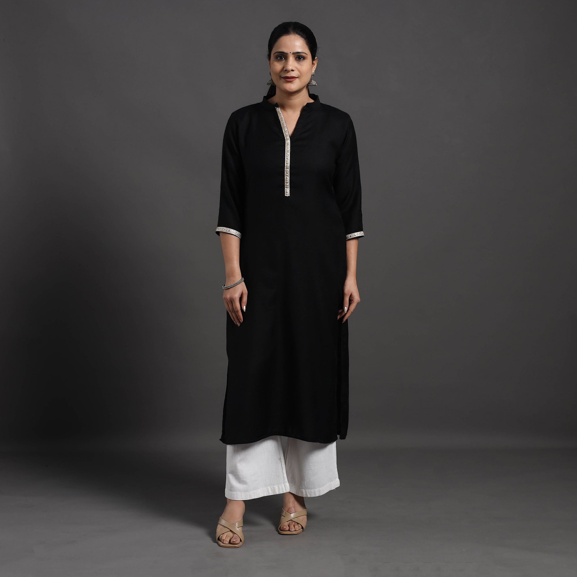 ITOKRI CASUALS Black - Mahnoor Plain Handwoven Merino Woolen Kurta - view 2