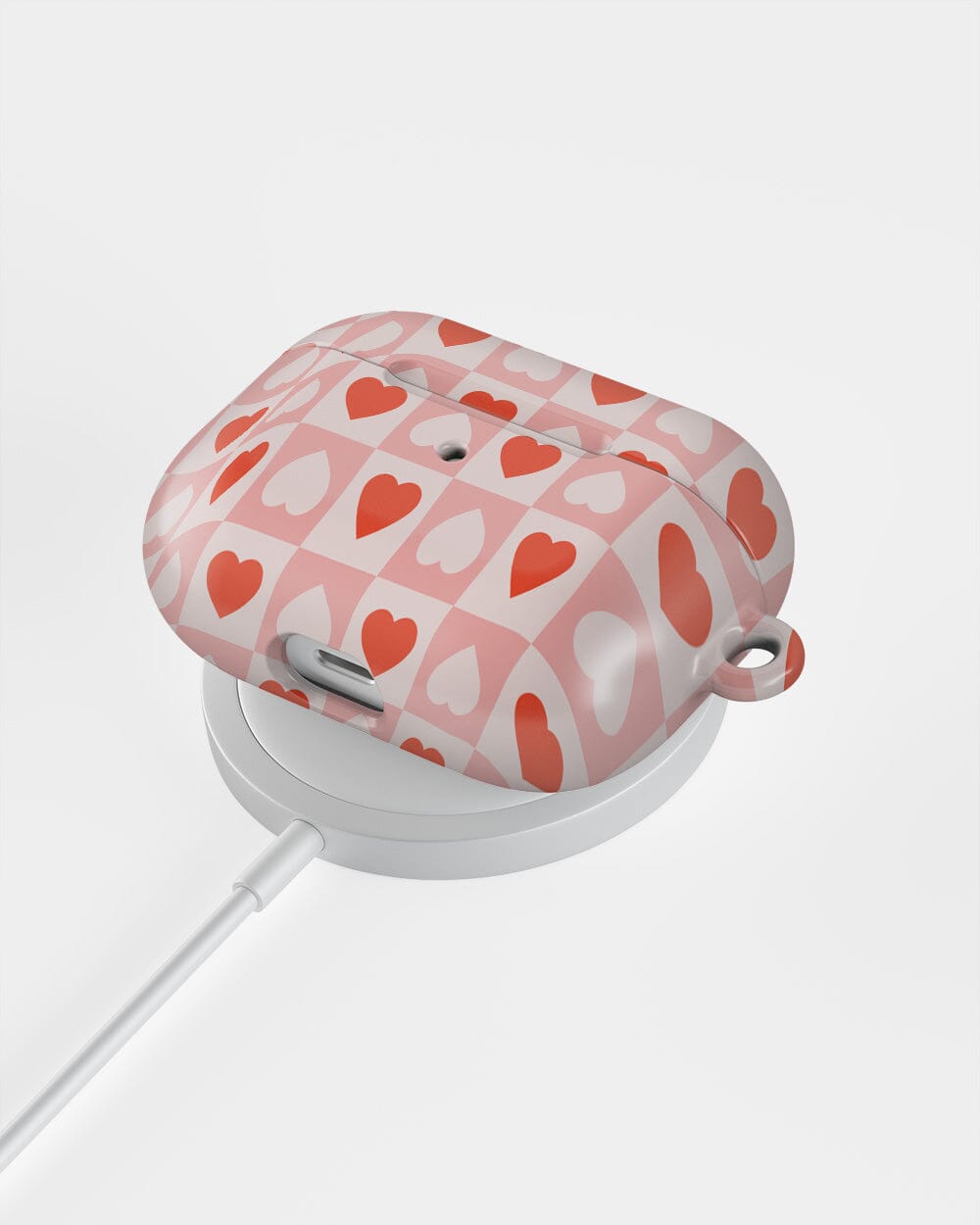 Casetry King of My Heart | Checkered Hearts AirPods Case - view 10