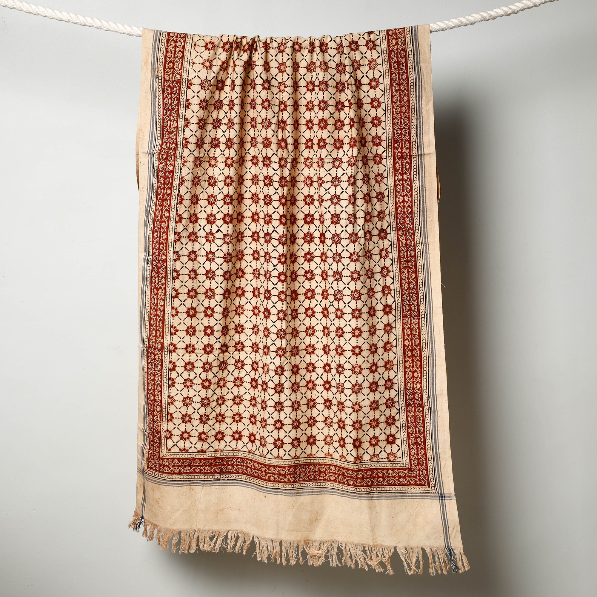 PITCHUKA SRINIVAS KALAMKARI PEDANA Beige - Pedana Kalamkari Block Printed Handloom Cotton Towel - view 2